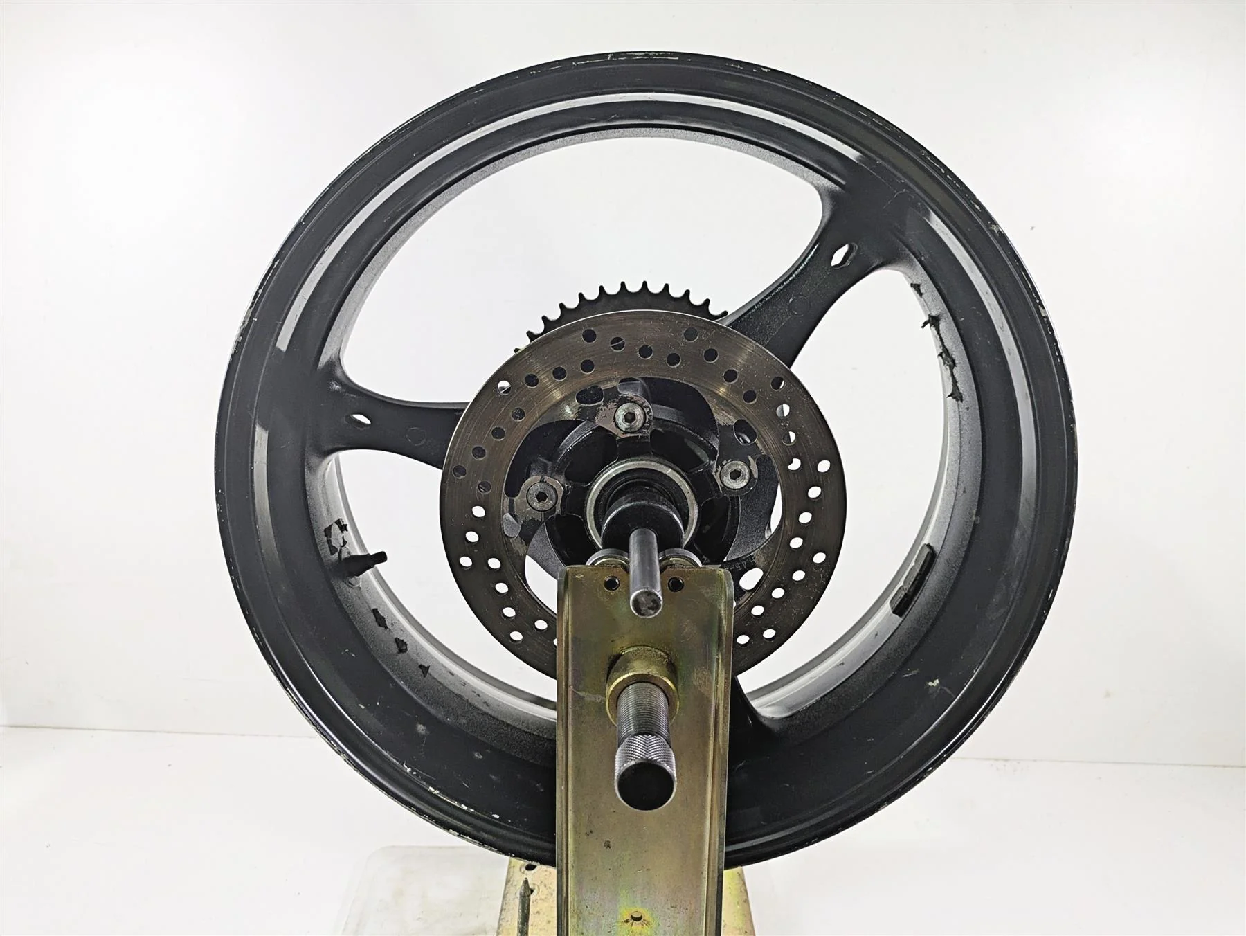 2006 Suzuki GSXR1000 K6 17x6 Rear Wheel Rim - READ 64111-41G00-019