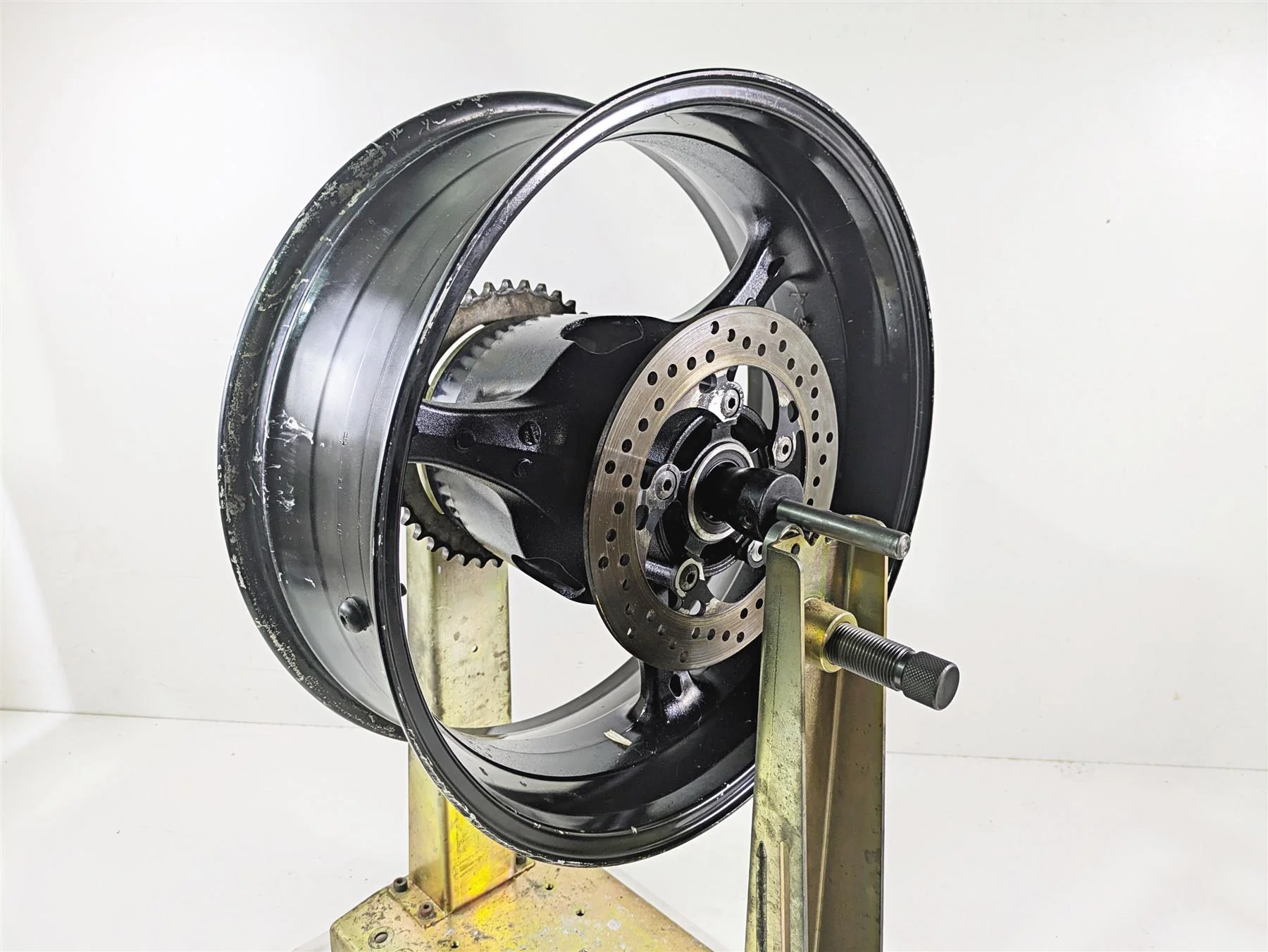2006 Suzuki GSXR1000 K6 17x6 Rear Wheel Rim - READ 64111-41G00-019 - Image 10