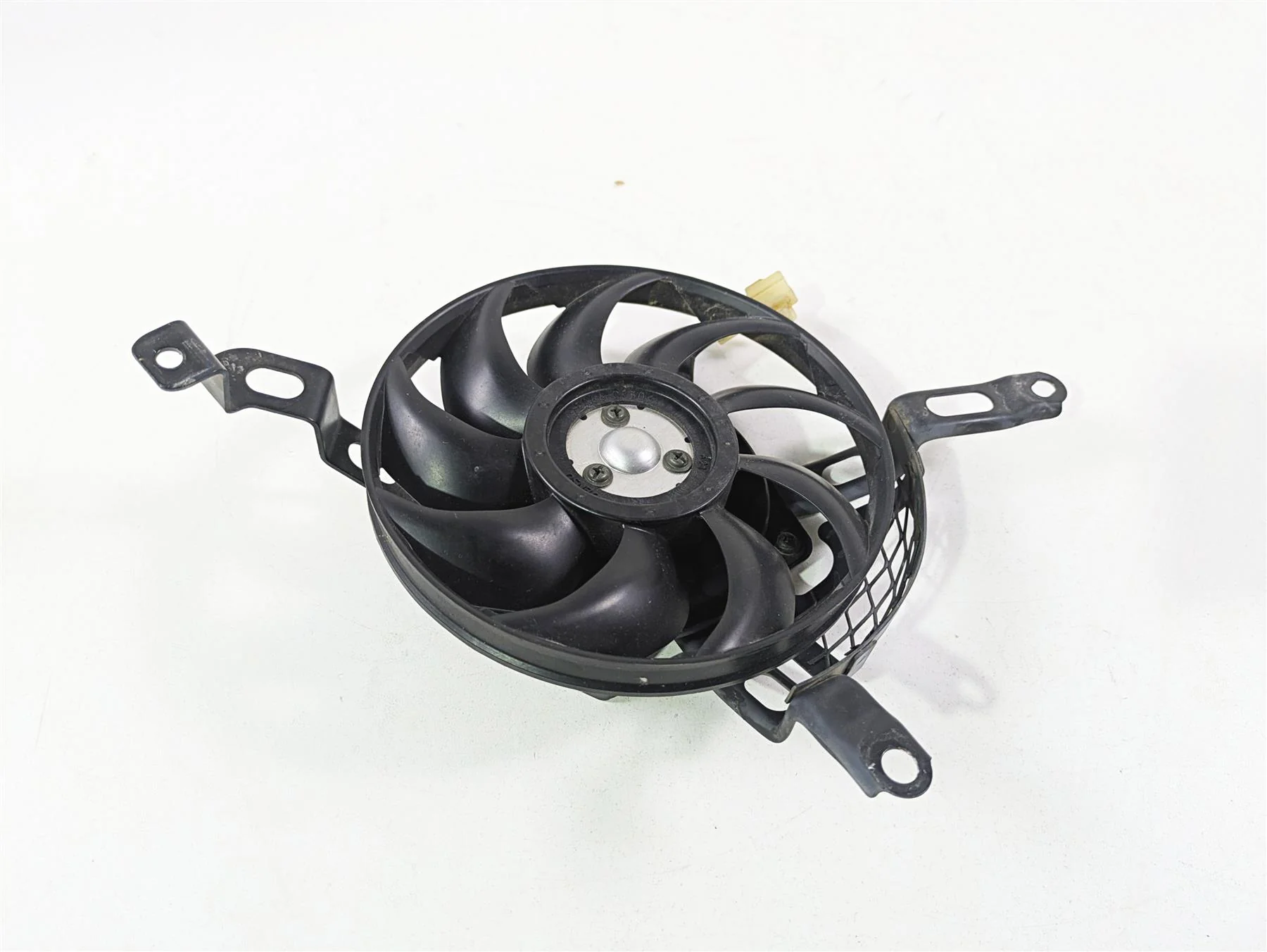 2006 Suzuki GSXR1000 K6 Cooler Radiator Fan - Tested 17800-41G00 - Image 4