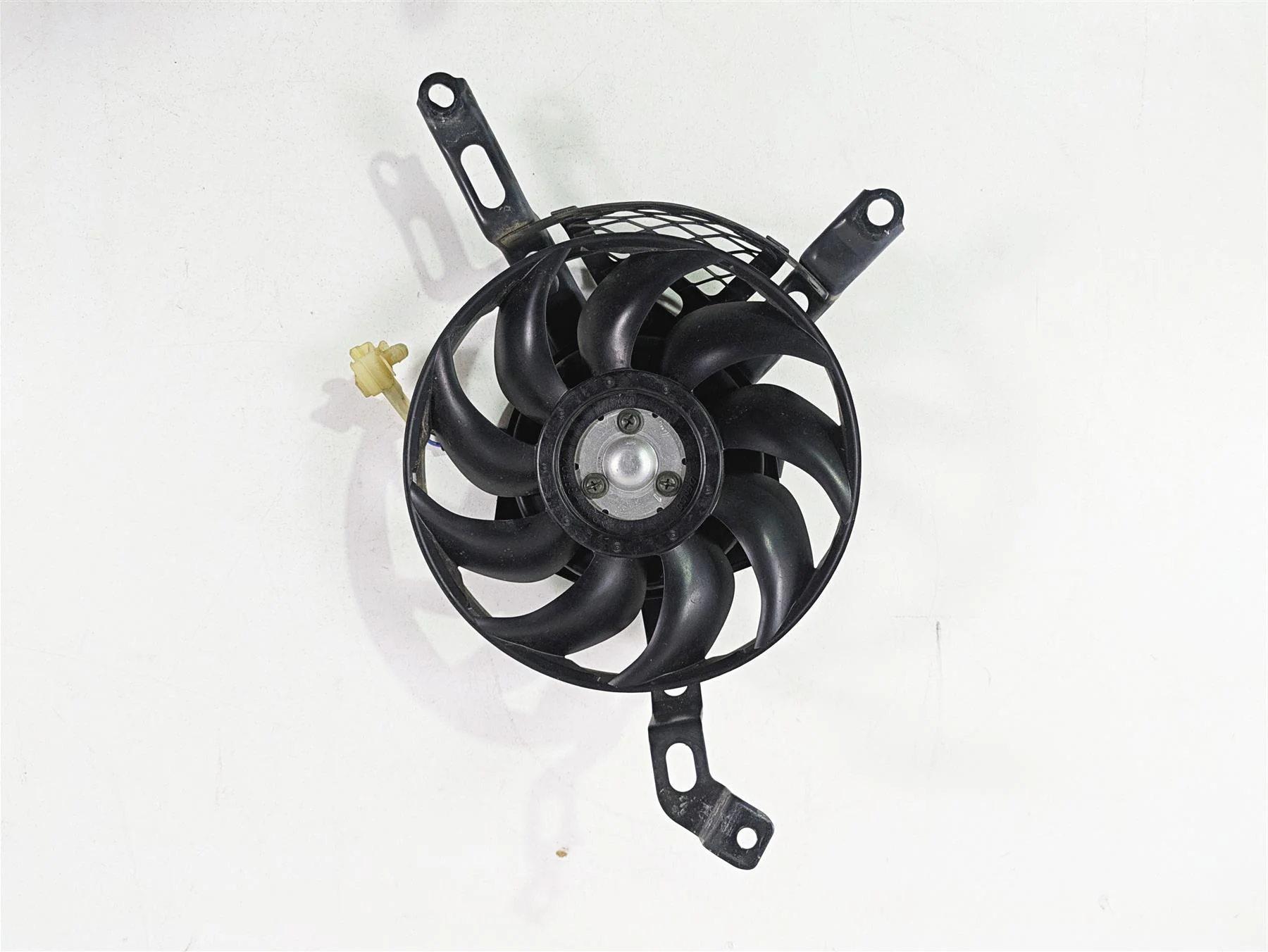 2006 Suzuki GSXR1000 K6 Cooler Radiator Fan - Tested 17800-41G00 - Image 5