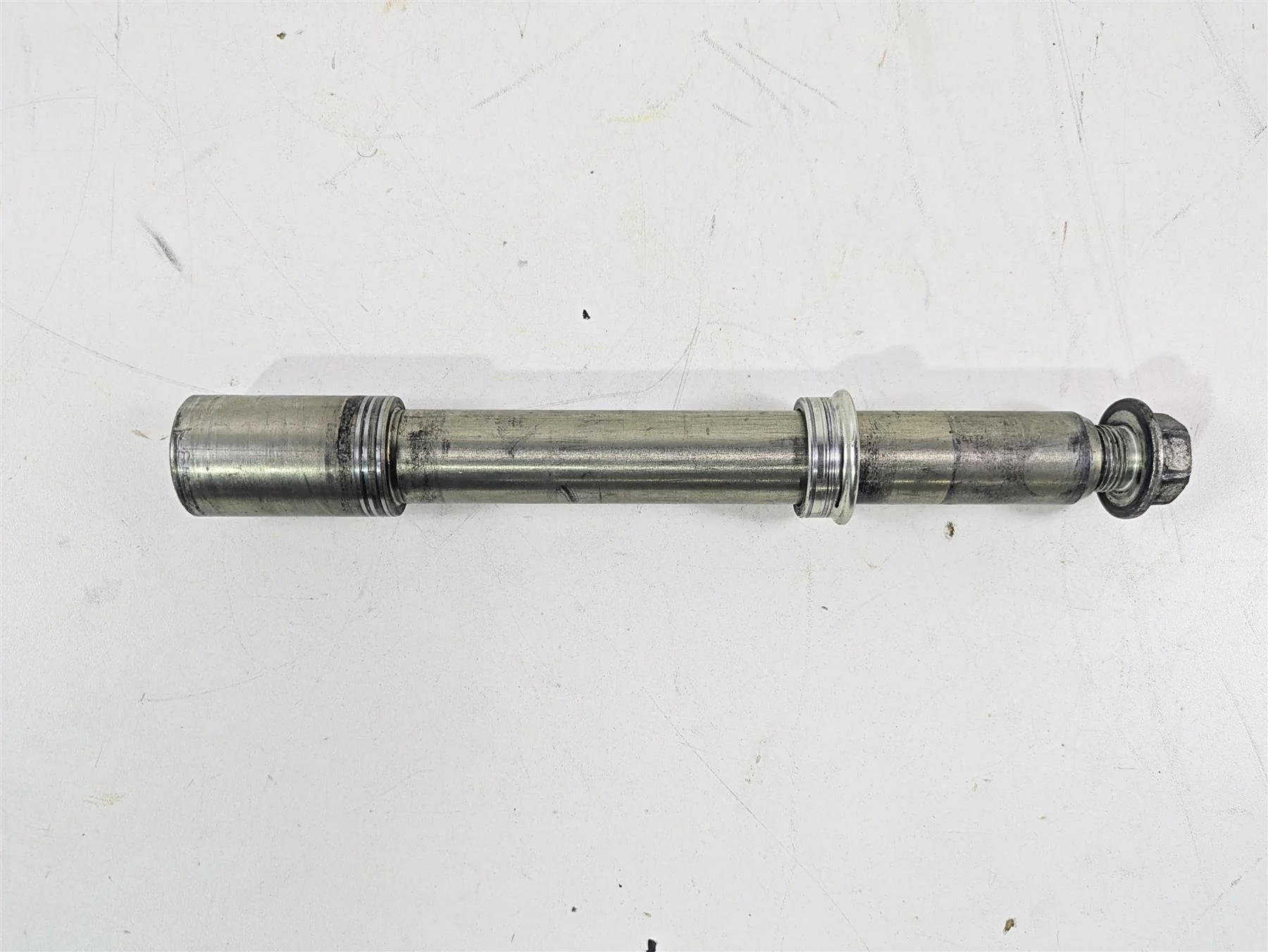 2006 Suzuki GSXR1000 K6 Front Axle Wheel Spindle 25mm 54711-41G00