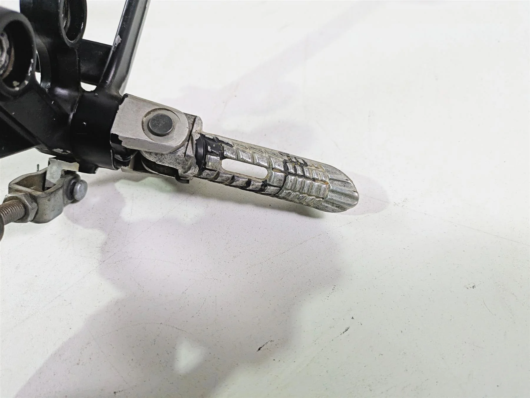 2006 Suzuki GSXR1000 K6 Front Left Right Footpeg Brake Master Set 43521-41G00 - Image 3