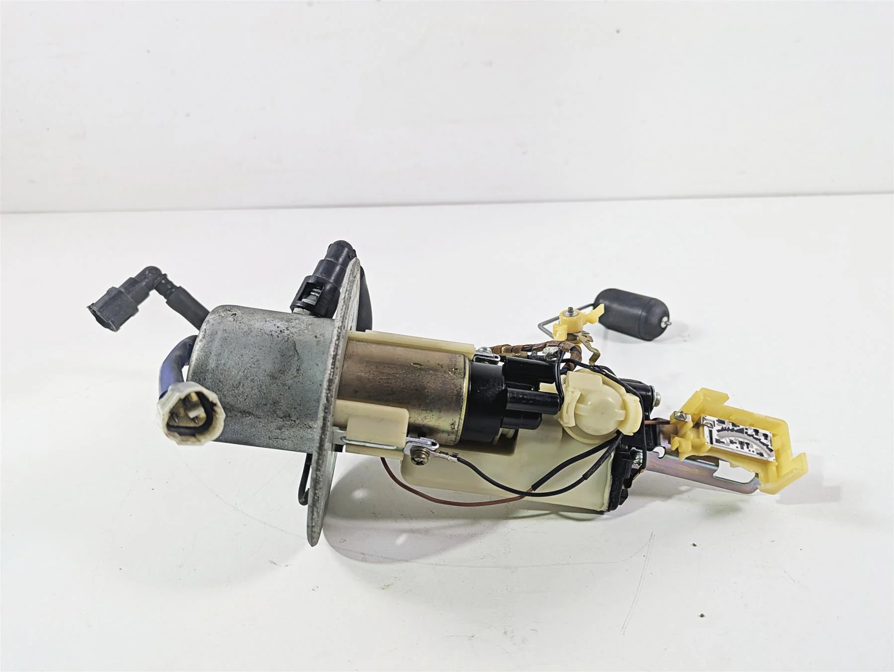 2006 Suzuki GSXR1000 K6 Fuel Gas Petrol Pump READ 15100-41G00
