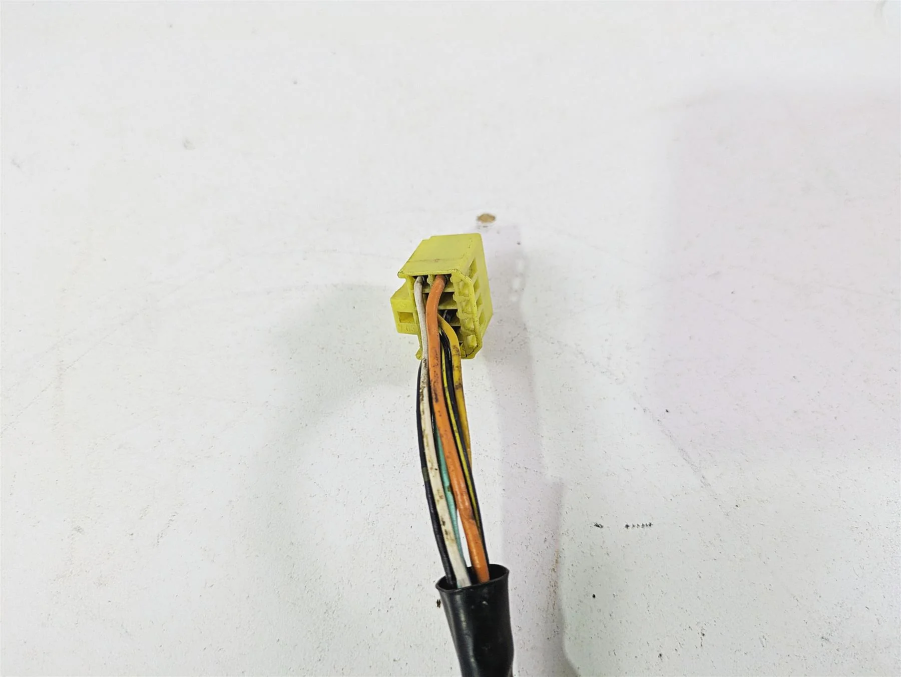2006 Suzuki GSXR1000 K6 Left Hand Turn Signal Control Switch 37400-29G10 - Image 11