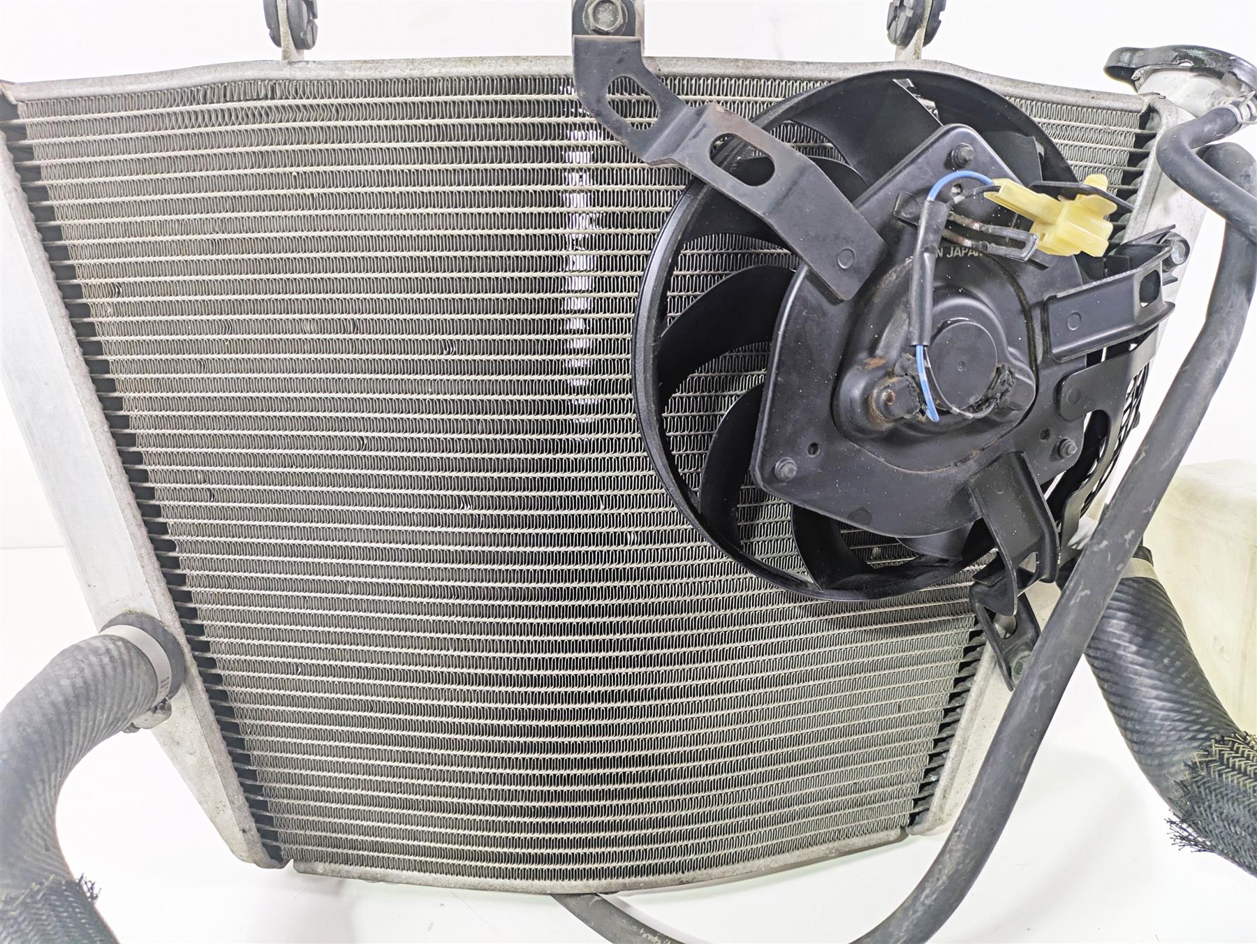 2006 Suzuki GSXR1000 K6 Radiator Fan Hoses Reservoir 17710-41G00 - Image 6