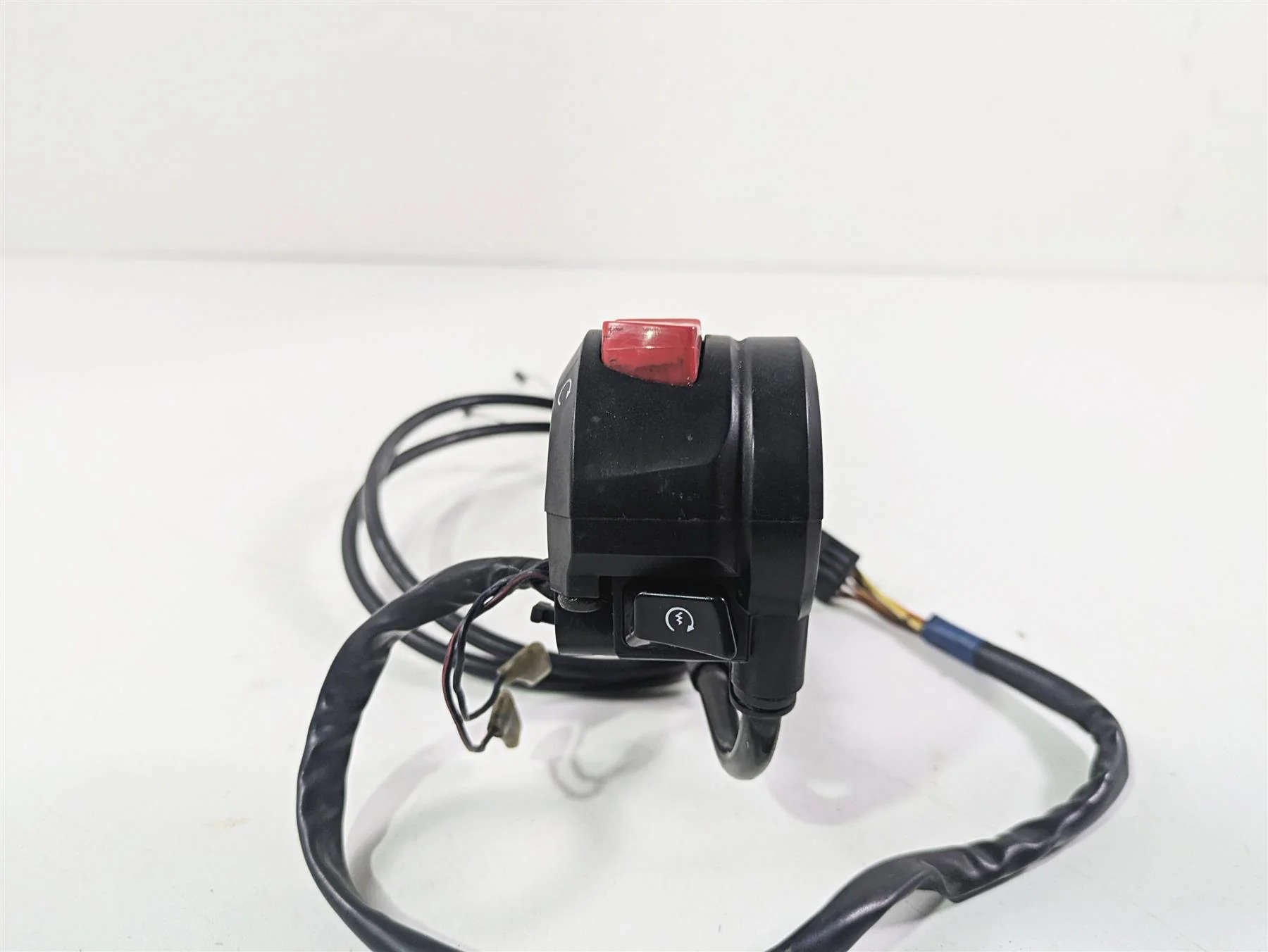 2006 Suzuki GSXR1000 K6 Right Hand Control Switch & Throttle Cables 37200-41G80 - Image 2