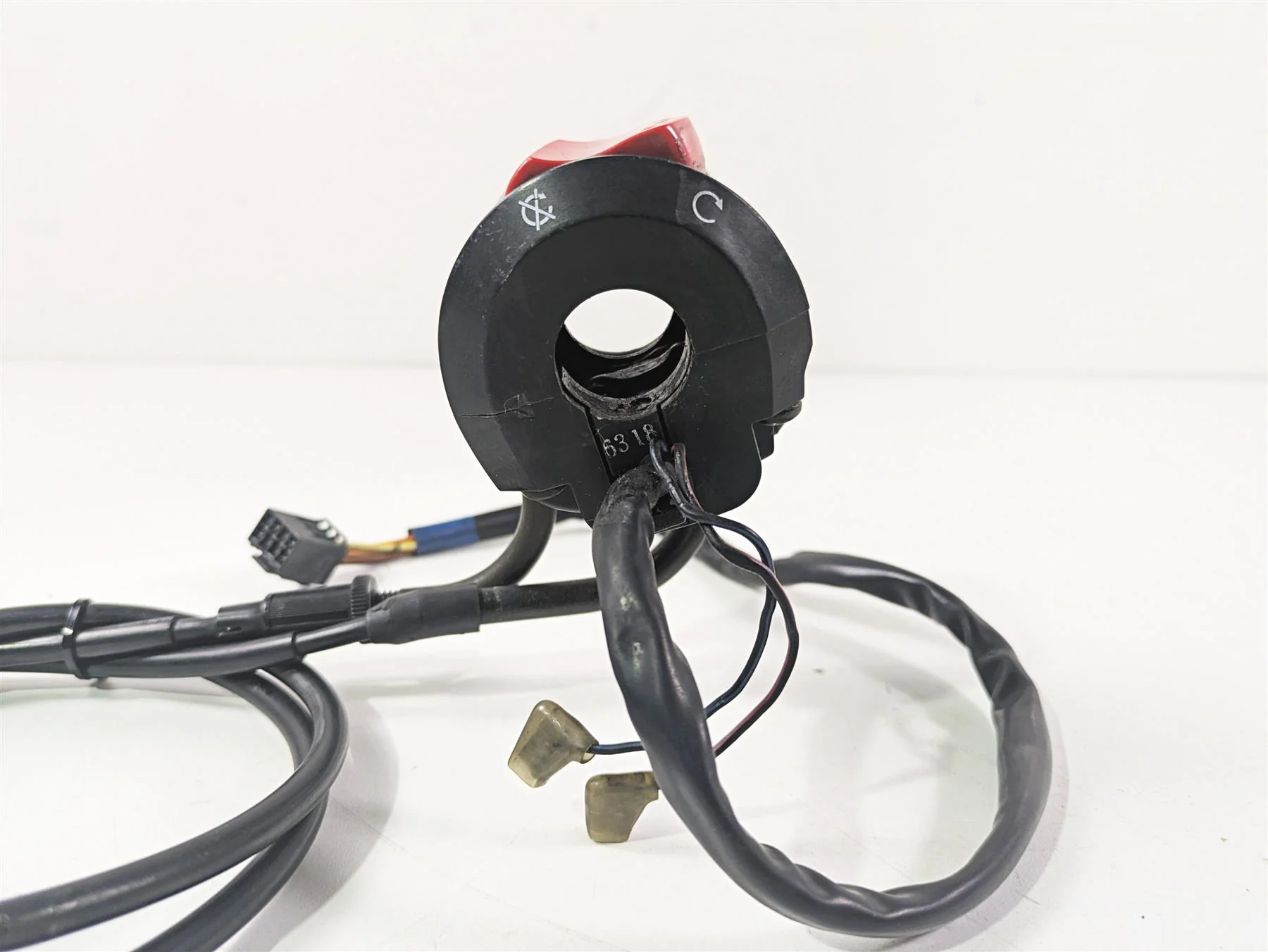 2006 Suzuki GSXR1000 K6 Right Hand Control Switch & Throttle Cables 37200-41G80 - Image 5
