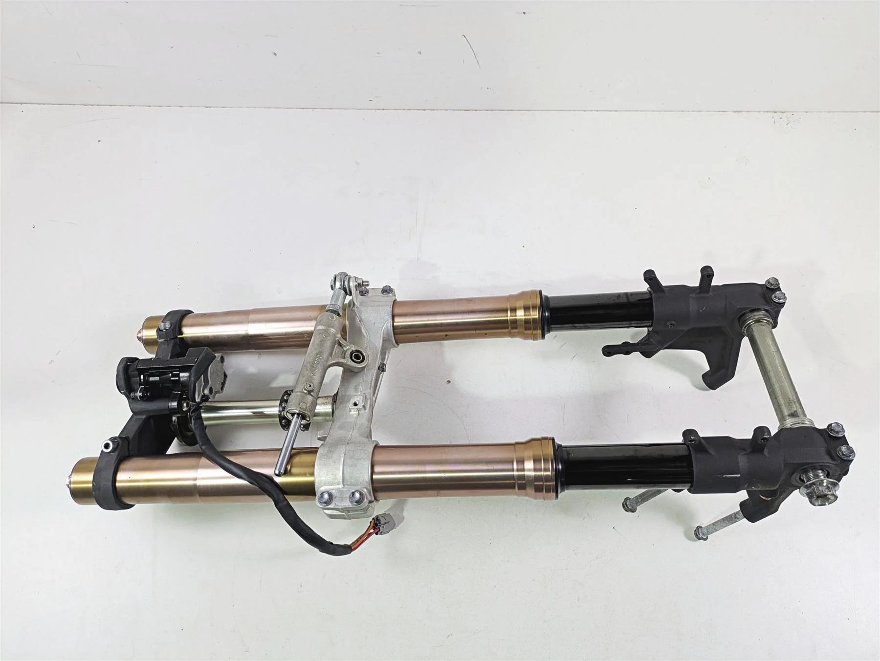 2006 Suzuki GSXR1000 K6 Straight Front Fork Triple Tree Damper Set 51103-41G20
