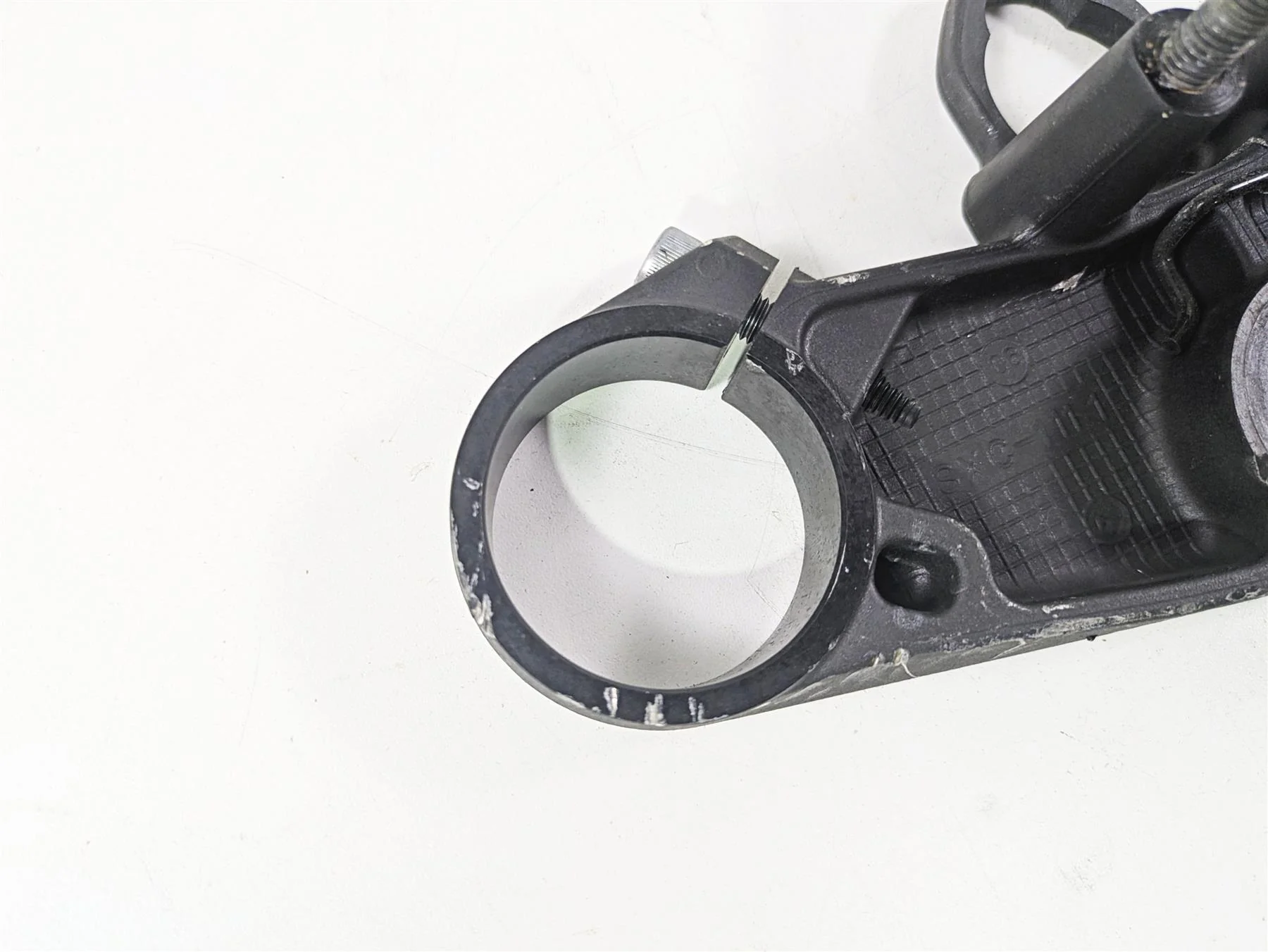 2006 Suzuki GSXR1000 K6 Upper Triple Tree Steering Clamp 51410-41G00 - Image 7