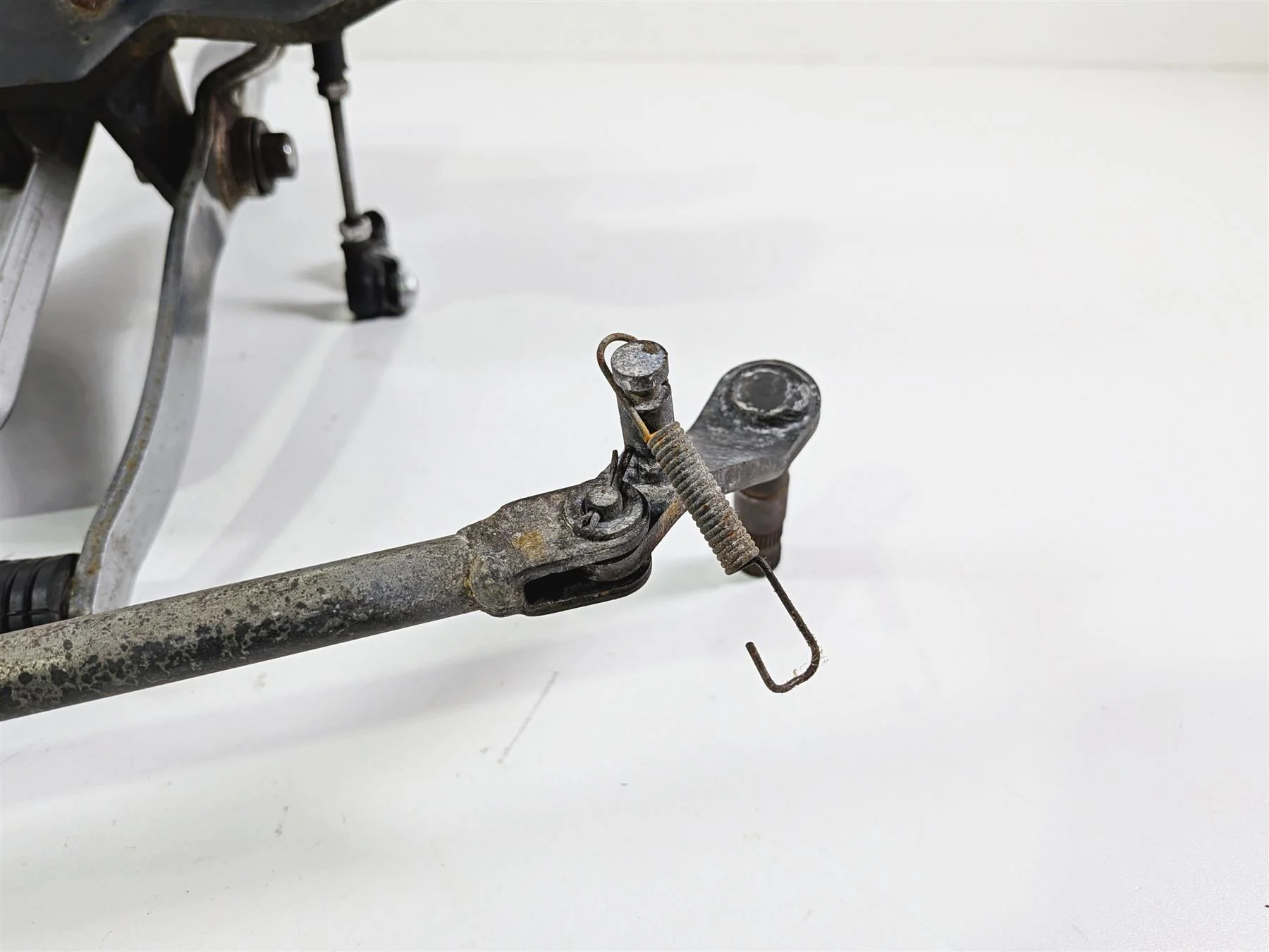 2006 Suzuki VL800 C50 Boulevard Front Left Right Floorboard Set 43510-41F10 - Image 9