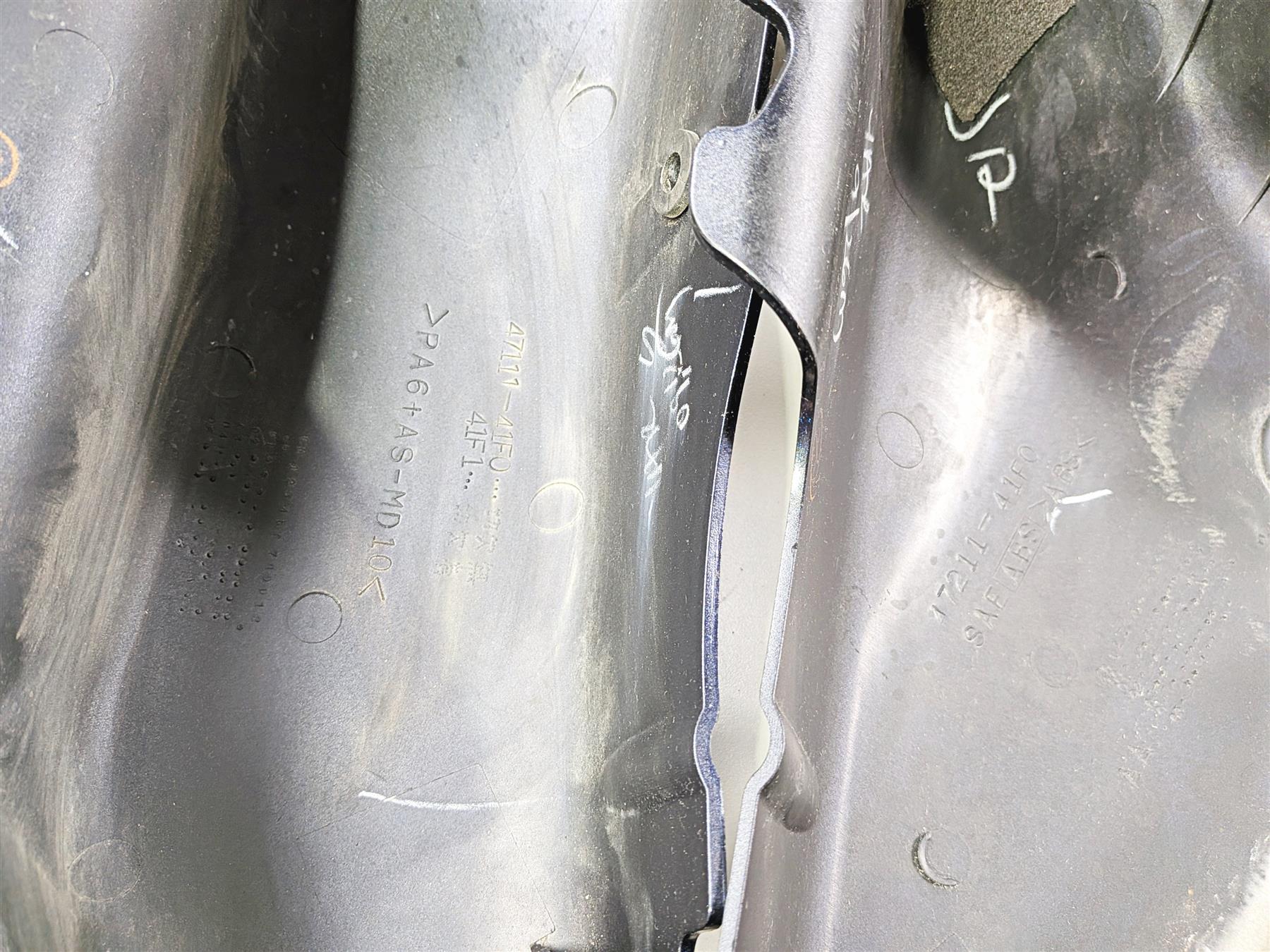 2006 Suzuki VL800 C50 Boulevard Left Right Side Covers 47110-41F81 47210-41F80 - Image 3