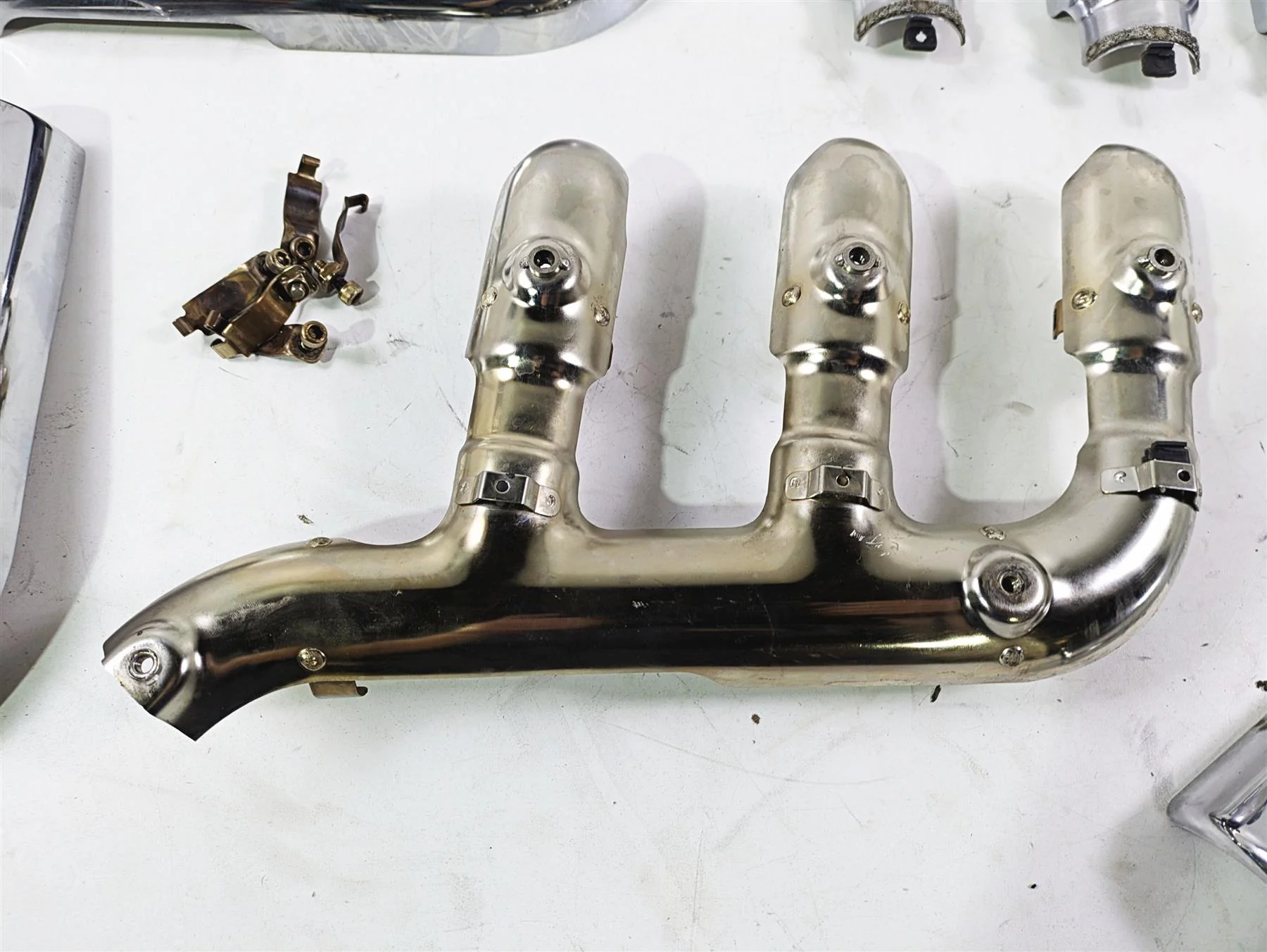 2006 Triumph Rocket 3 Exhaust Chrome Heat Shield Cover Set T2208512 - Image 4