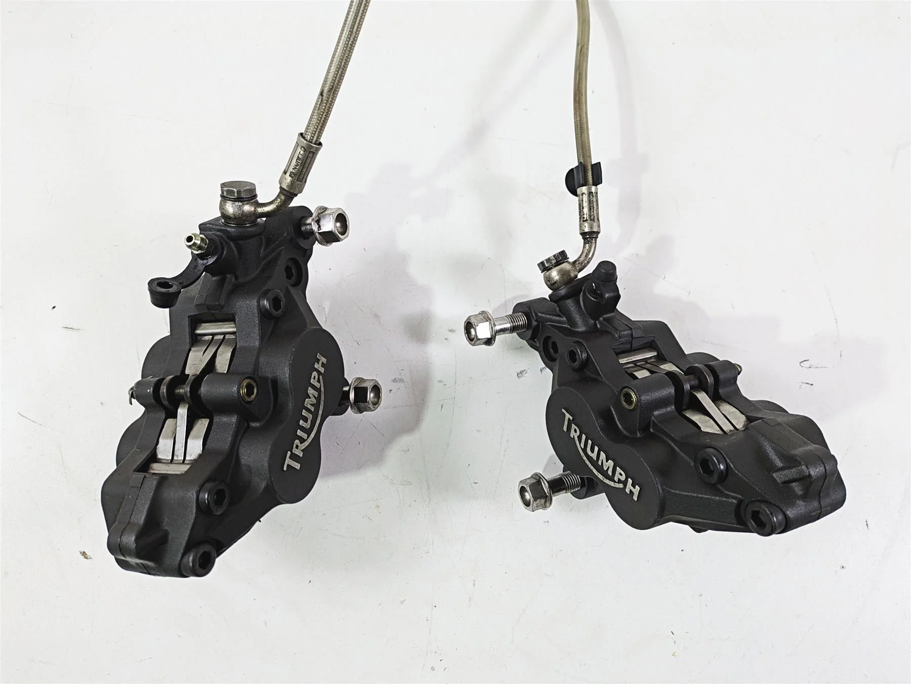 2006 Triumph Rocket 3 Front Brake Caliper Set & Lines T2020837 T2020388 - Image 2