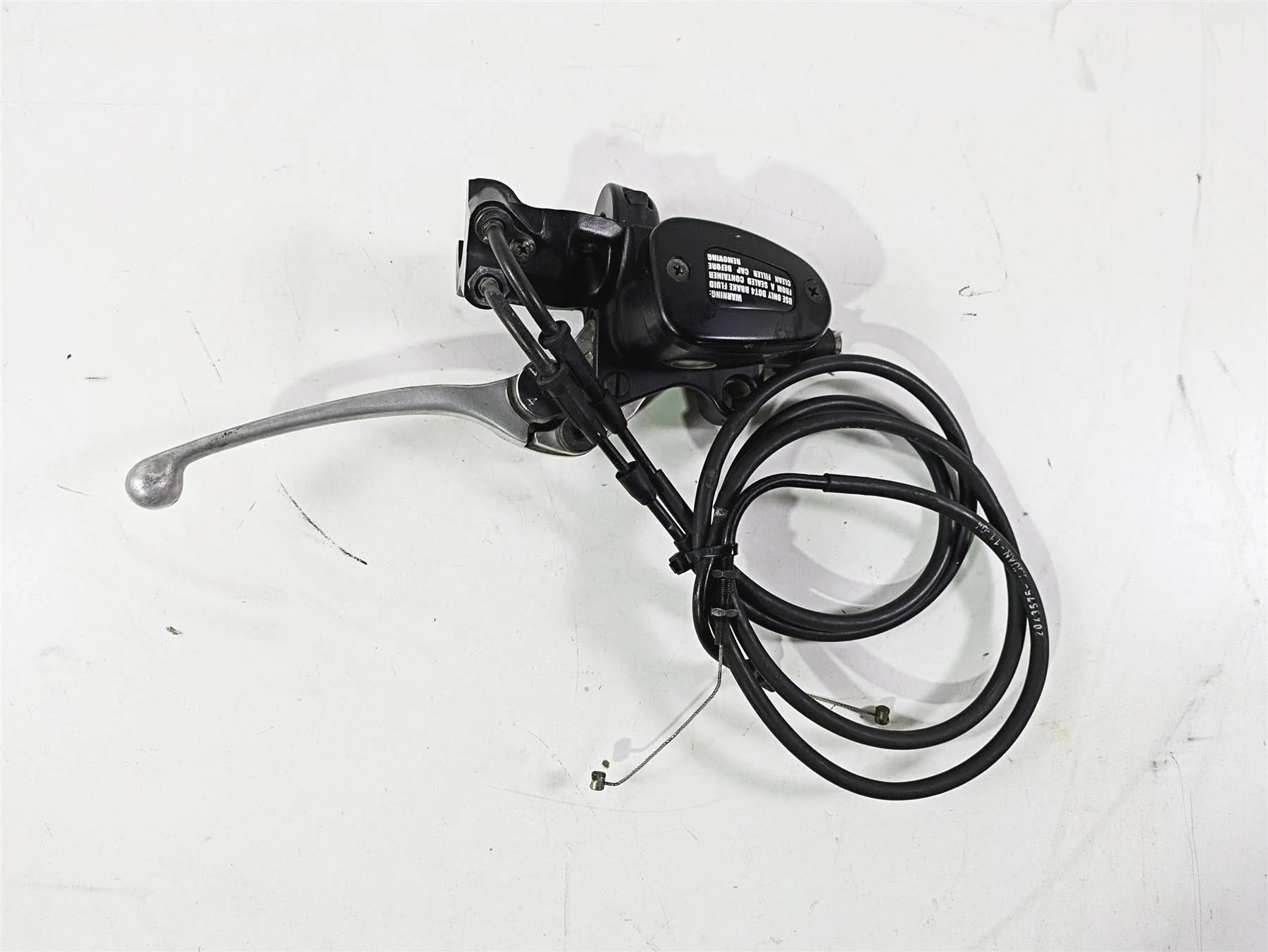 2006 Triumph Rocket 3 Front Brake Master Cylinder & Lever 5/8 T2028025 - Image 7