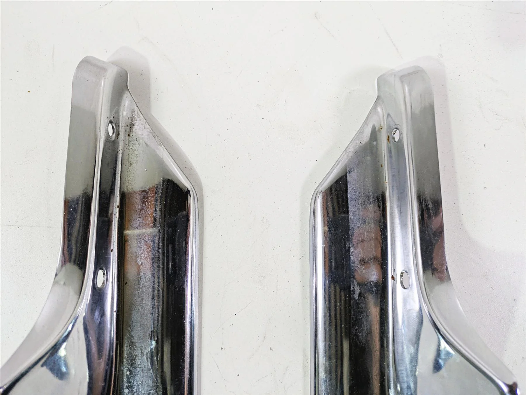 2006 Triumph Rocket 3 Front Fork Lower Cover Protector Set T2045512 T2045513 - Image 5