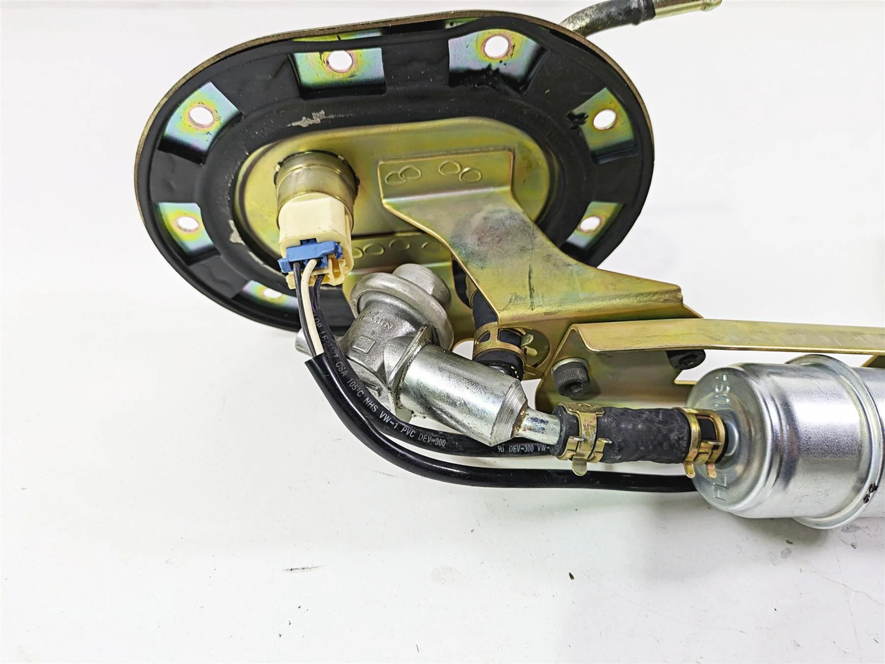 2006 Triumph Rocket 3 Fuel Gas Petrol Pump - Tested T2400445 - Image 12