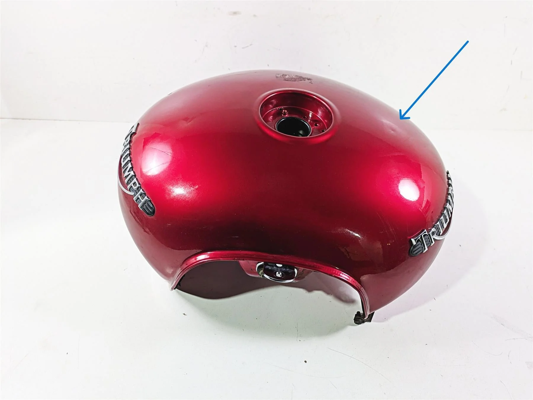 2006 Triumph Rocket 3 Fuel Gas Petrol Tank - Small Ding T2400621 - Image 5