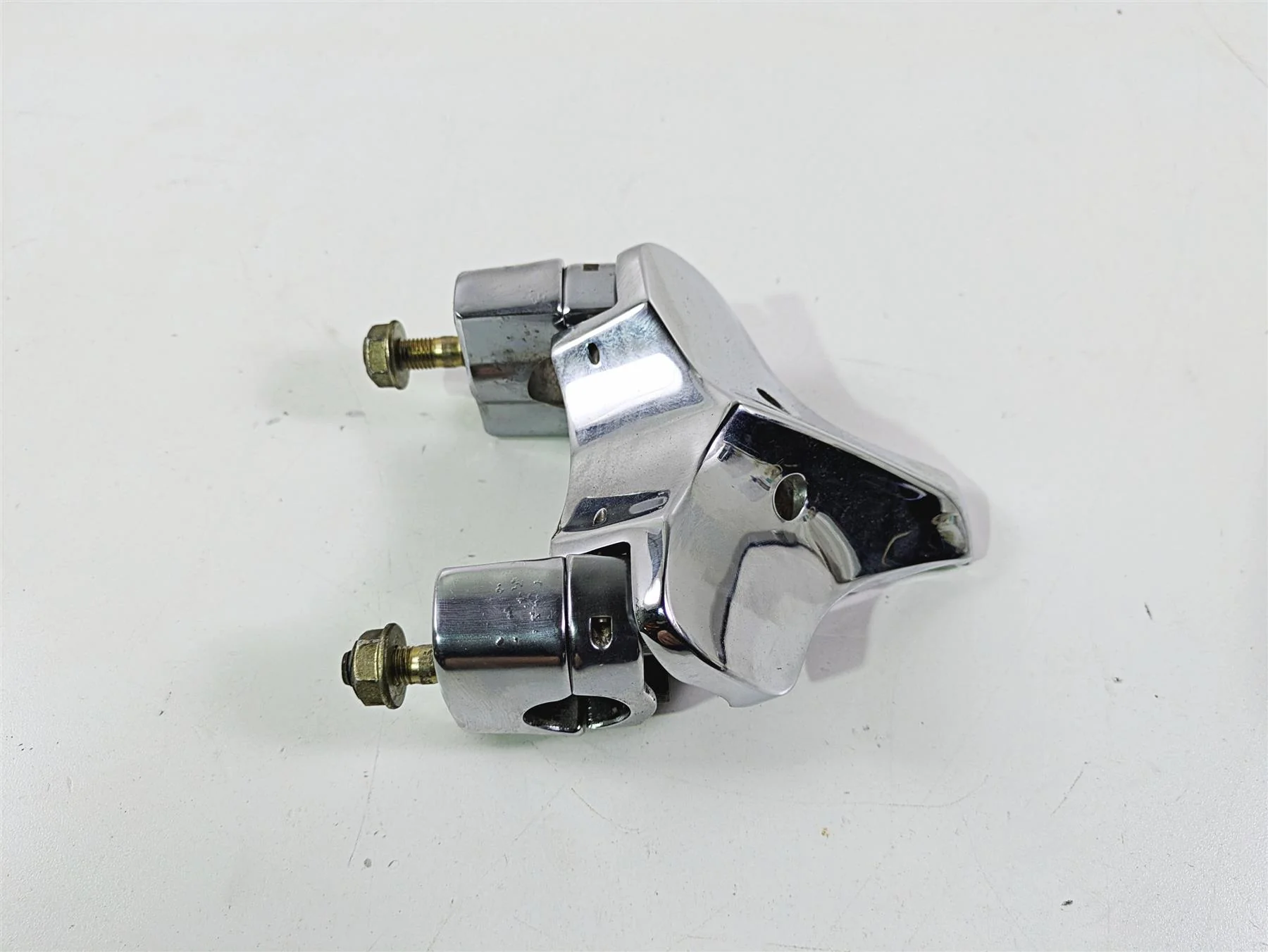 2006 Triumph Rocket 3 Handlebar Holder Riser Chrome Clamp T2045674 - Image 2