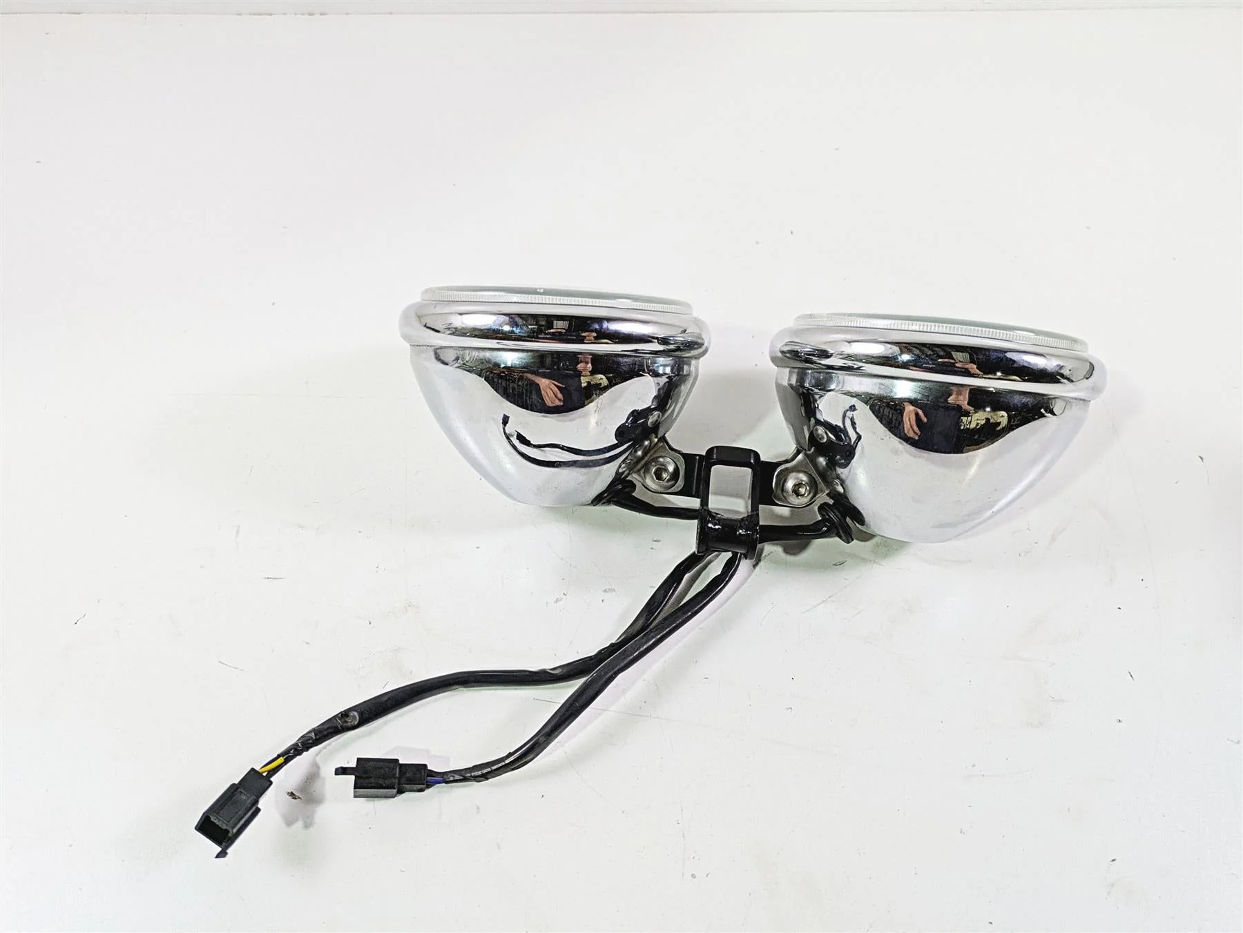 2006 Triumph Rocket 3 Headlight Head Light Lamp & Mounts T2700634 T2701000 - Image 3