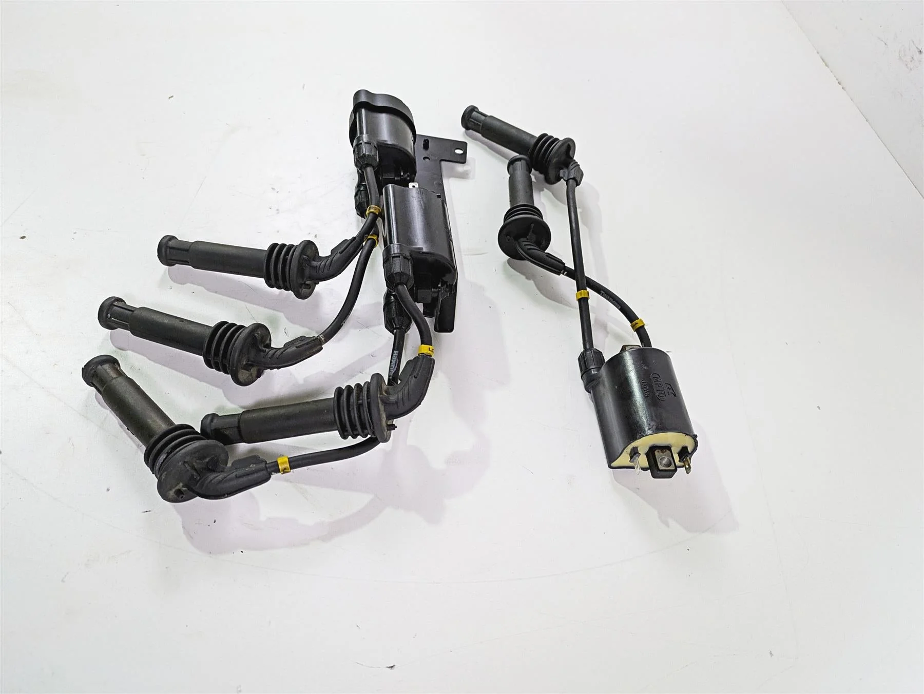 2006 Triumph Rocket 3 Ignition Coil Wiring Plug Set - Tested T1290101 - Image 3