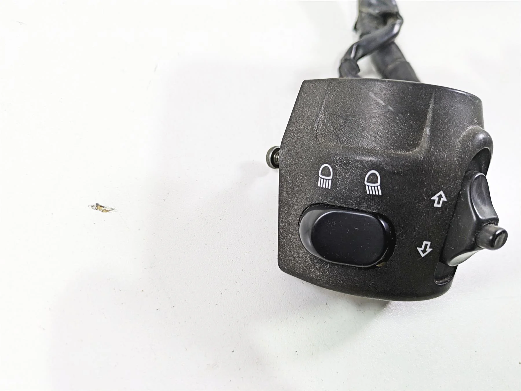 2006 Triumph Rocket 3 Left Hand Control Switch Light Horn READ T2046759 - Image 11