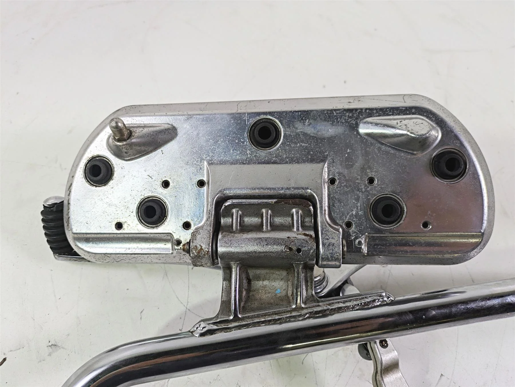 2006 Triumph Rocket 3 Left Rider Foot Peg Mount & Shifter T2083008 - Image 12