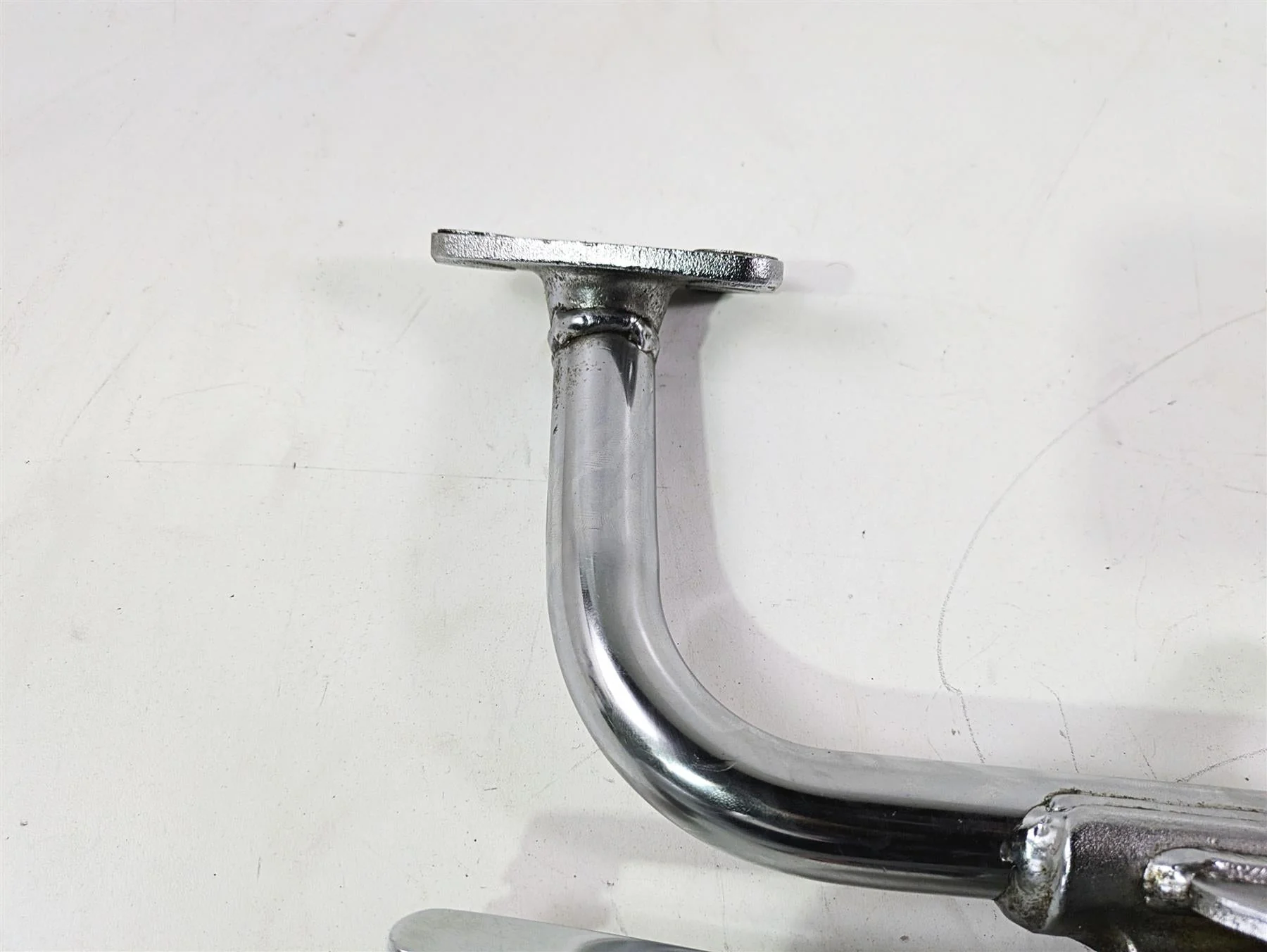 2006 Triumph Rocket 3 Left Rider Foot Peg Mount & Shifter T2083008 - Image 9
