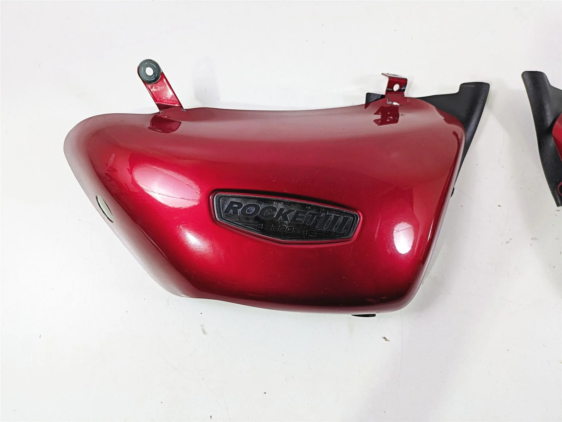 2006 Triumph Rocket 3 Main Side Cover Fairing Panel Set - Read T2301832 T2301833 - Image 6