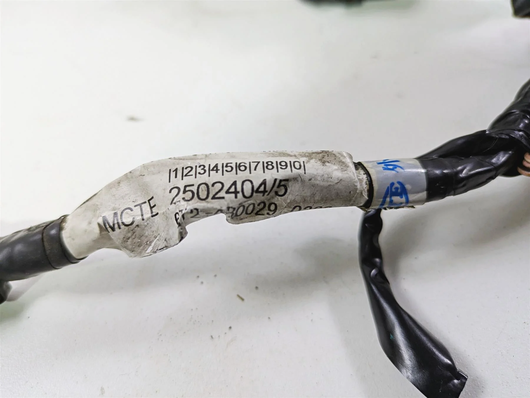 2006 Triumph Rocket 3 Main & Sub Wiring Harness Loom - No Cuts T2502390 - Image 12