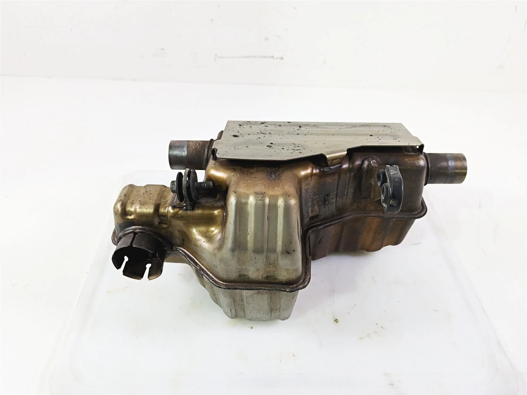 2006 Triumph Rocket 3 Muffler Connection Chamber Silencer T2209300