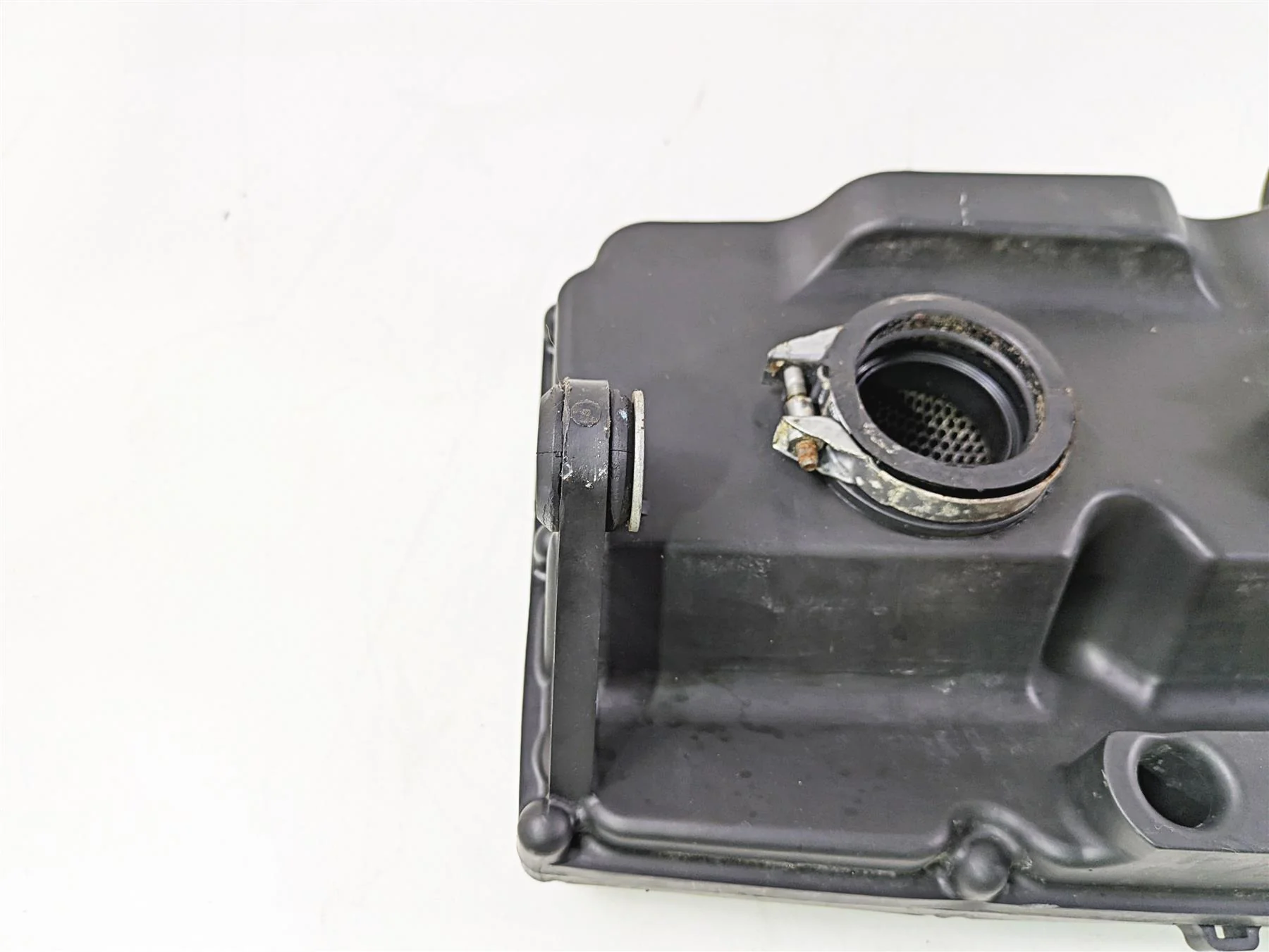 2006 Yamaha GP1300R Waverunner Air Box Intake Assembly 60T-14480-11-00 - Image 4