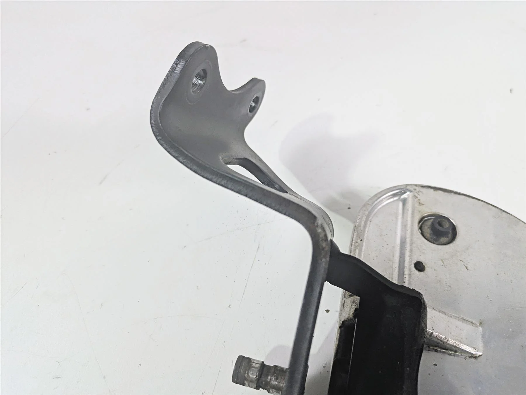 2006 Yamaha XVS650 V-Star Classic Left Floor Board & Mount 5BN-27412-03-00 - Image 10