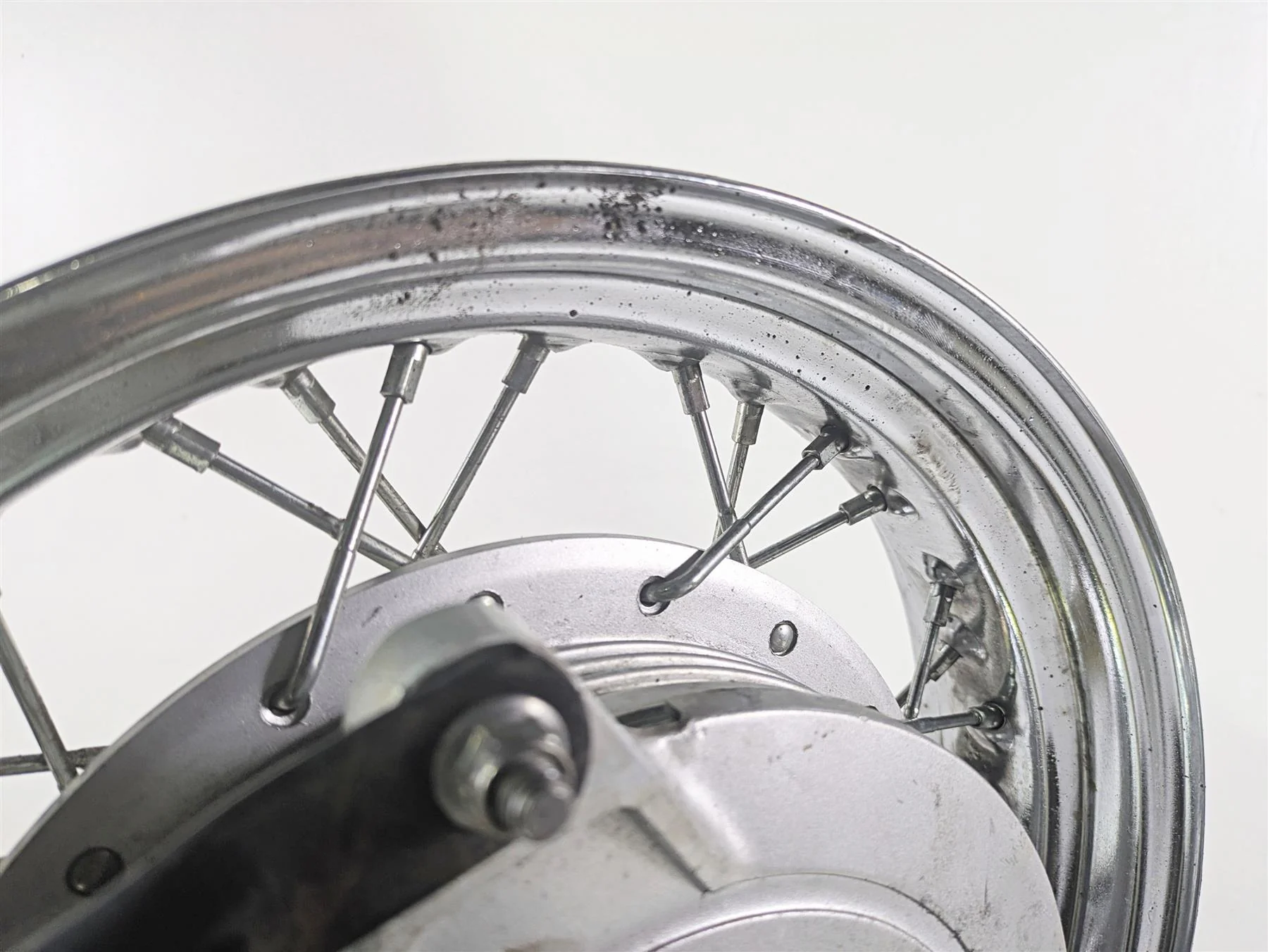 2006 Yamaha XVS650 V-Star Classic Straight 15x3.5 Rear Wheel  3JB-25311-00-35 - Image 9
