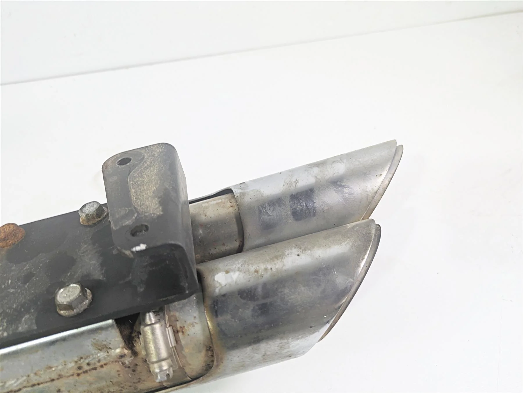2006 Yamaha XVS650 V-Star Classic Vance Hines Shortshots Staggered Exhaust 18519 - Image 4