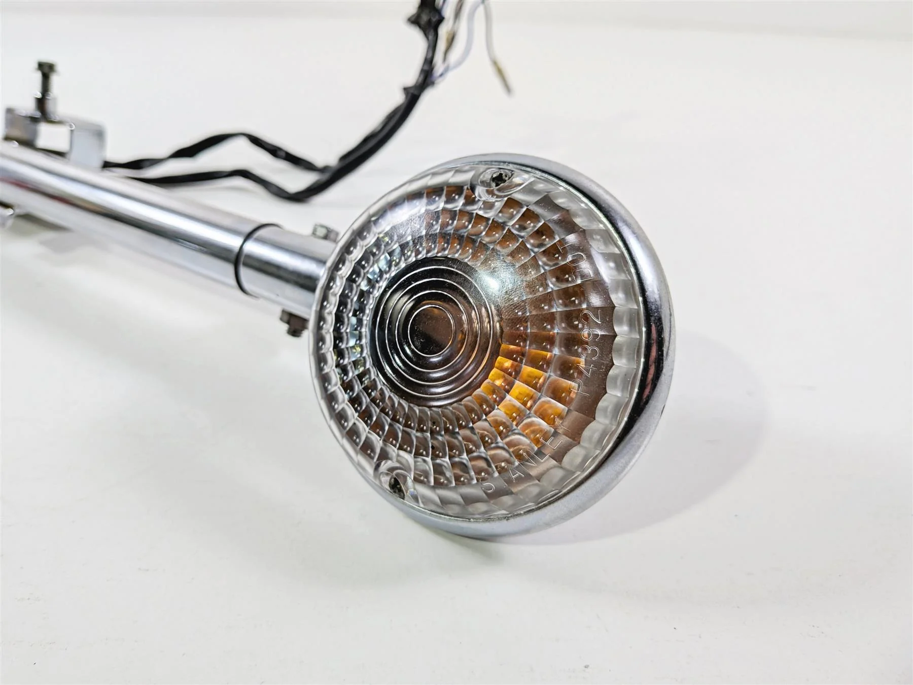 2006 Yamaha XVZ1300 Royal Star Front Blinker Bar Turn Signal Set 1D6-83310-00-00 - Image 9