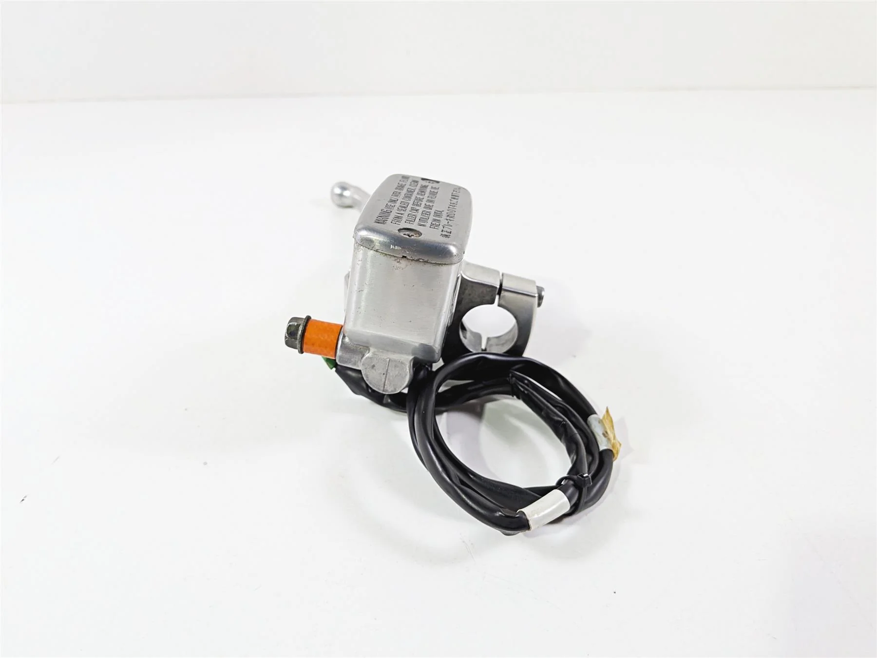 2006 Yamaha XVZ1300 Royal Star Front Brake Master Cylinder 4XY-W2587-01-00 - Image 2