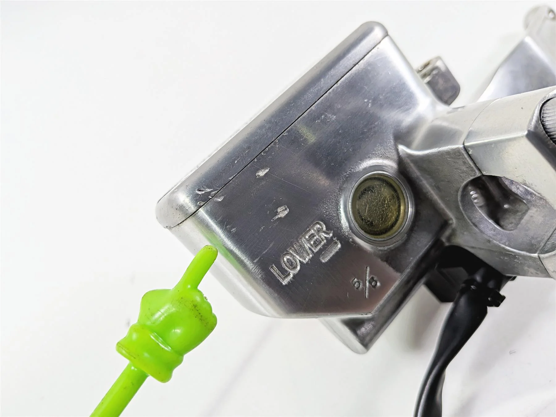 2006 Yamaha XVZ1300 Royal Star Front Brake Master Cylinder 4XY-W2587-01-00 - Image 7