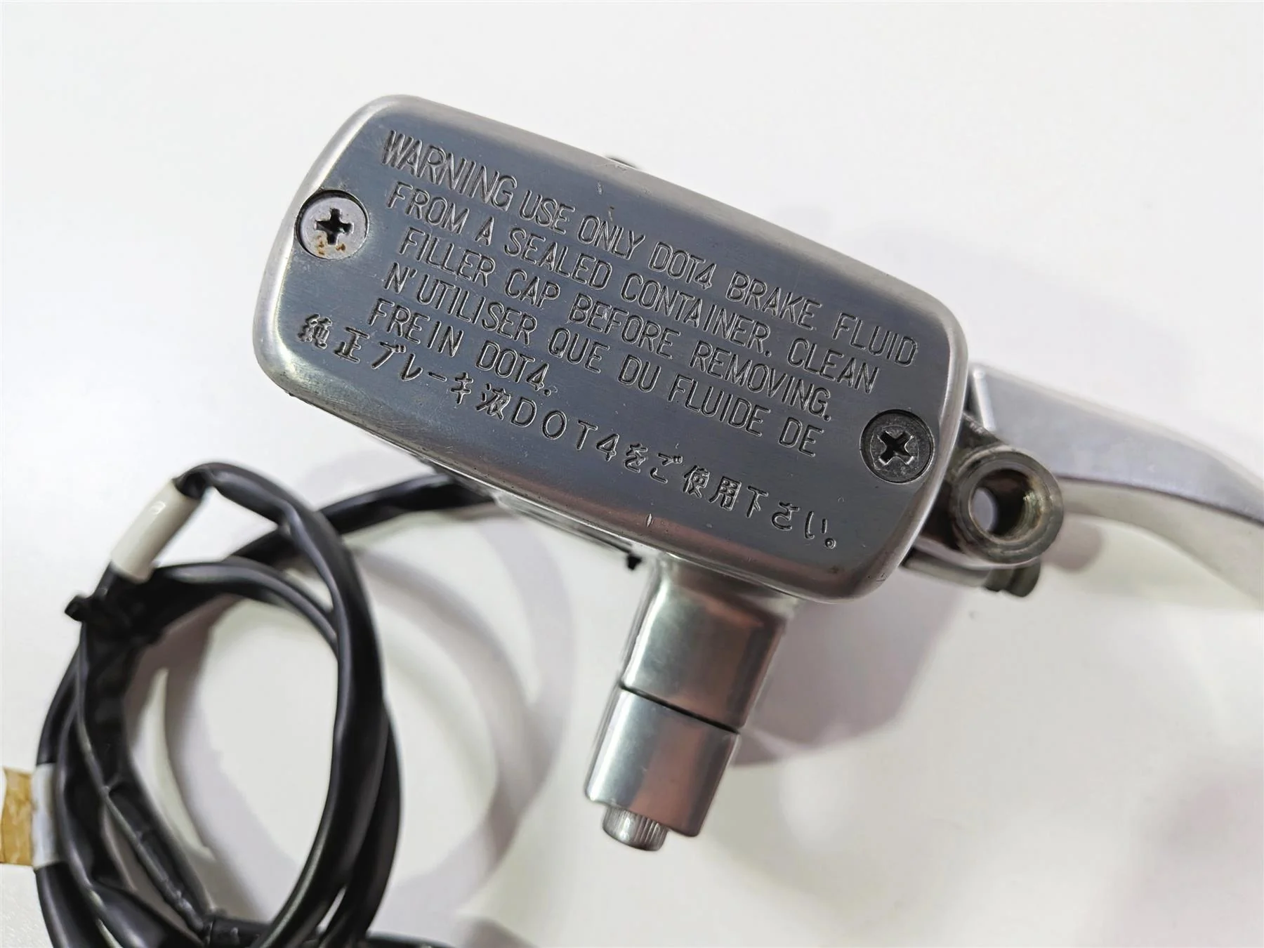 2006 Yamaha XVZ1300 Royal Star Front Brake Master Cylinder 4XY-W2587-01-00 - Image 9