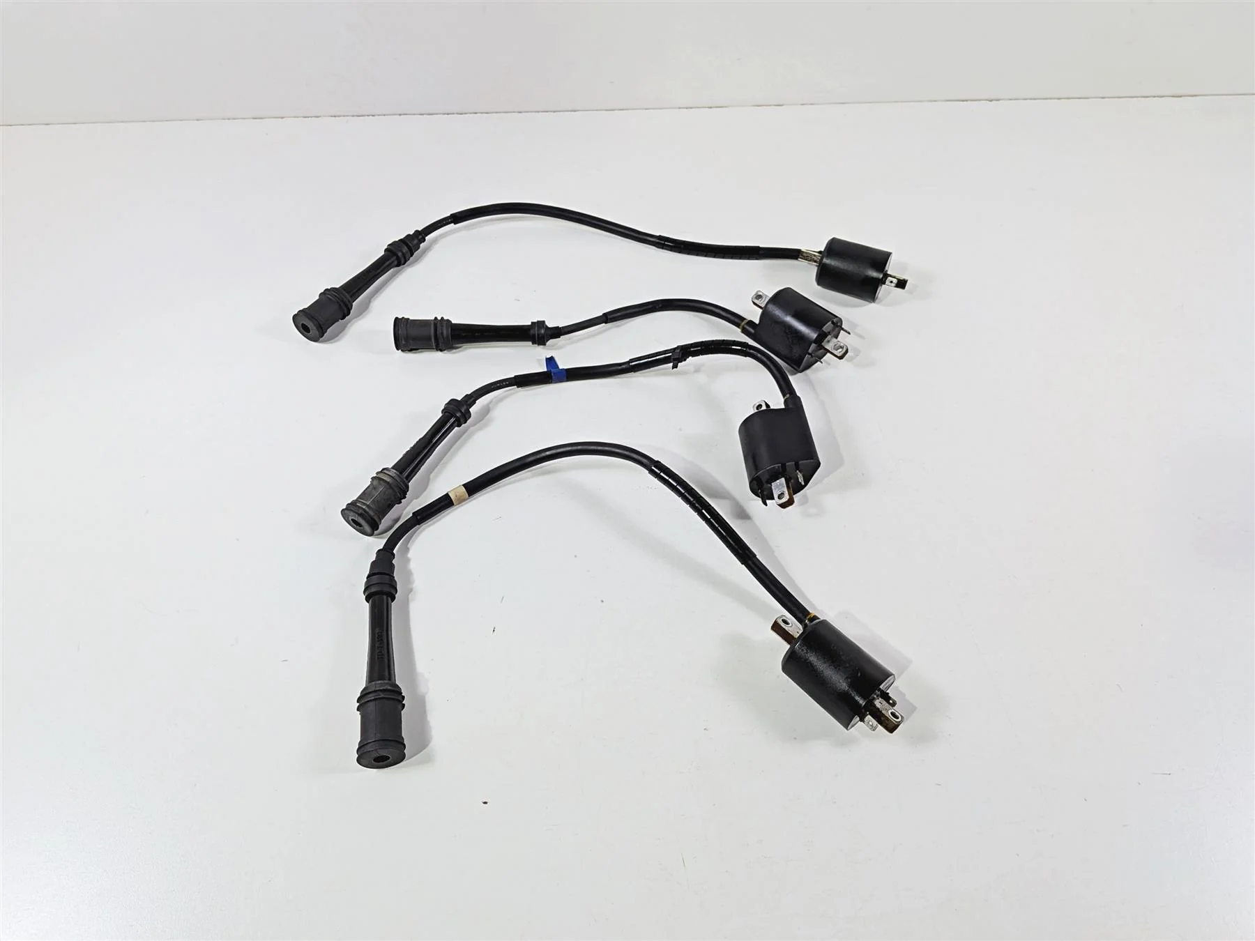 2006 Yamaha XVZ1300 Royal Star Ignition Coil Set 4XY-82320-10-00 4XY-82320-00-00 - Image 2