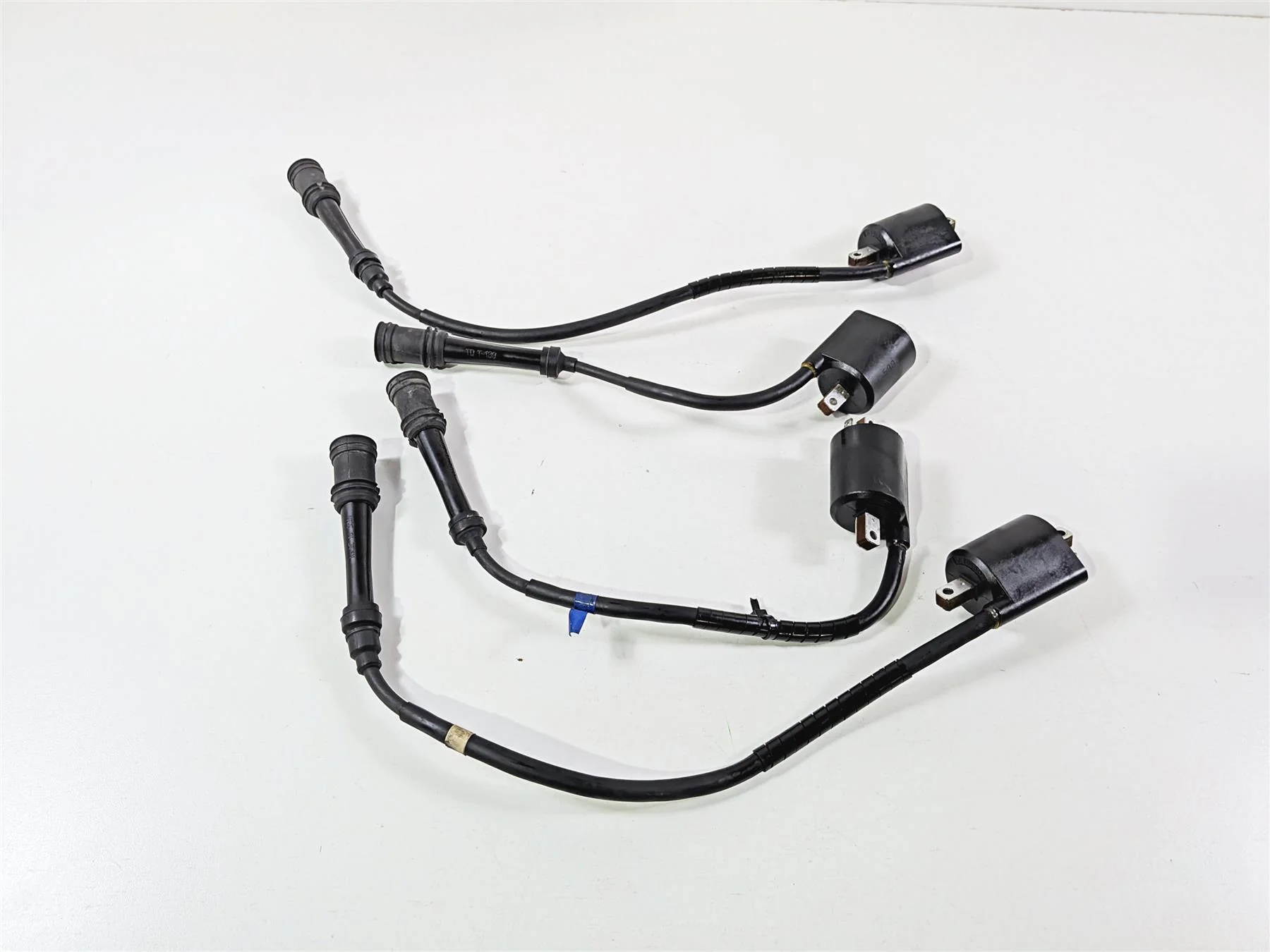 2006 Yamaha XVZ1300 Royal Star Ignition Coil Set 4XY-82320-10-00 4XY-82320-00-00 - Image 4