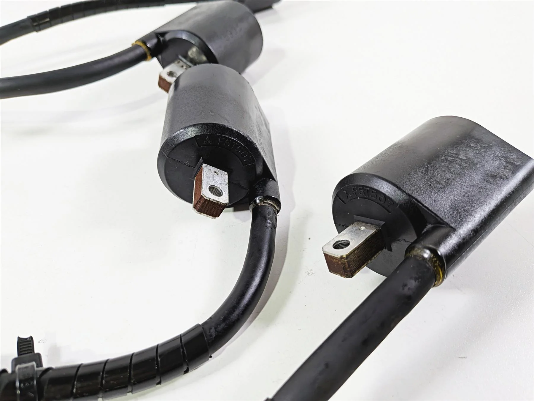 2006 Yamaha XVZ1300 Royal Star Ignition Coil Set 4XY-82320-10-00 4XY-82320-00-00 - Image 5