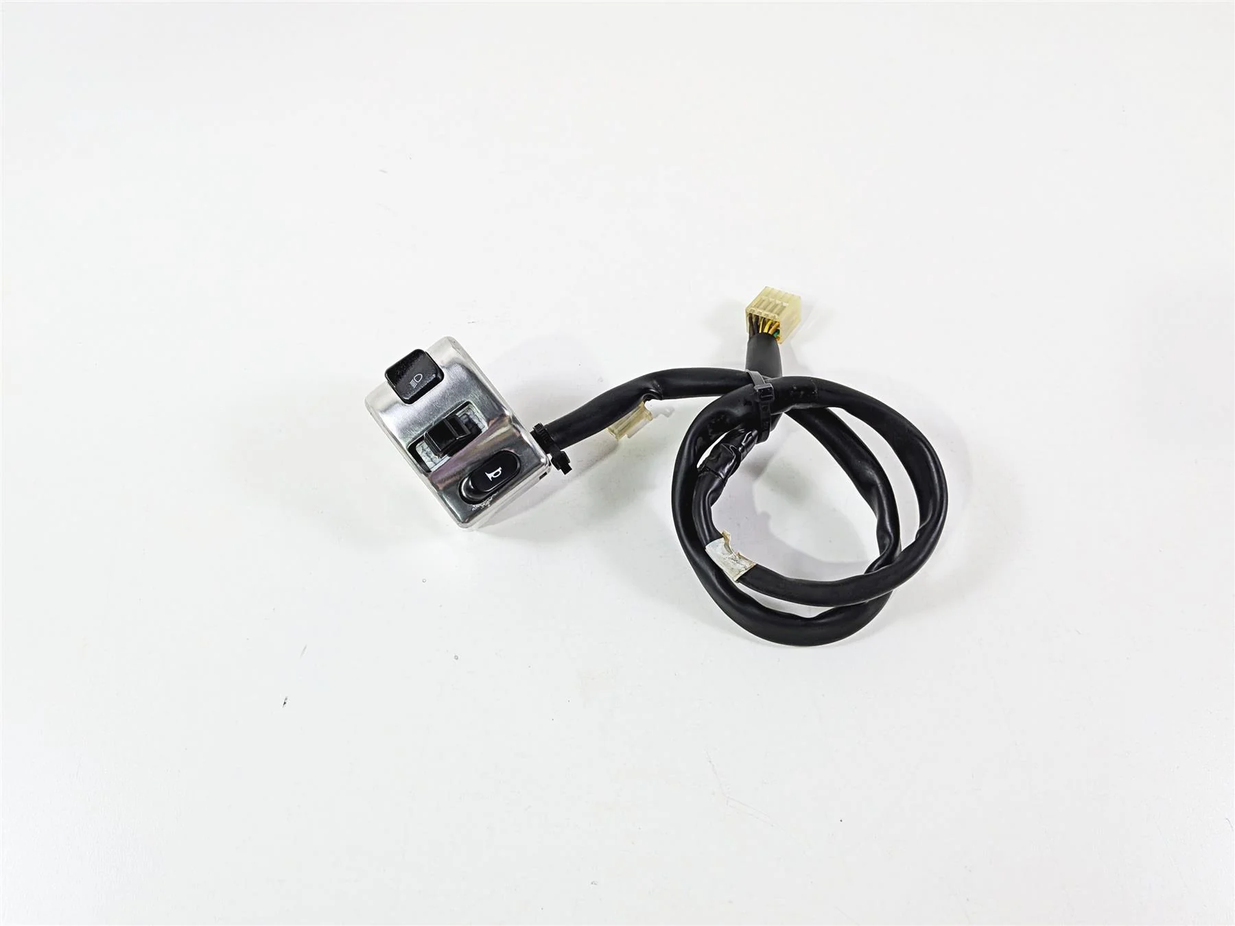 2006 Yamaha XVZ1300 Royal Star Left Hand Light Control Switch 1D6-83973-00-00 - Image 14