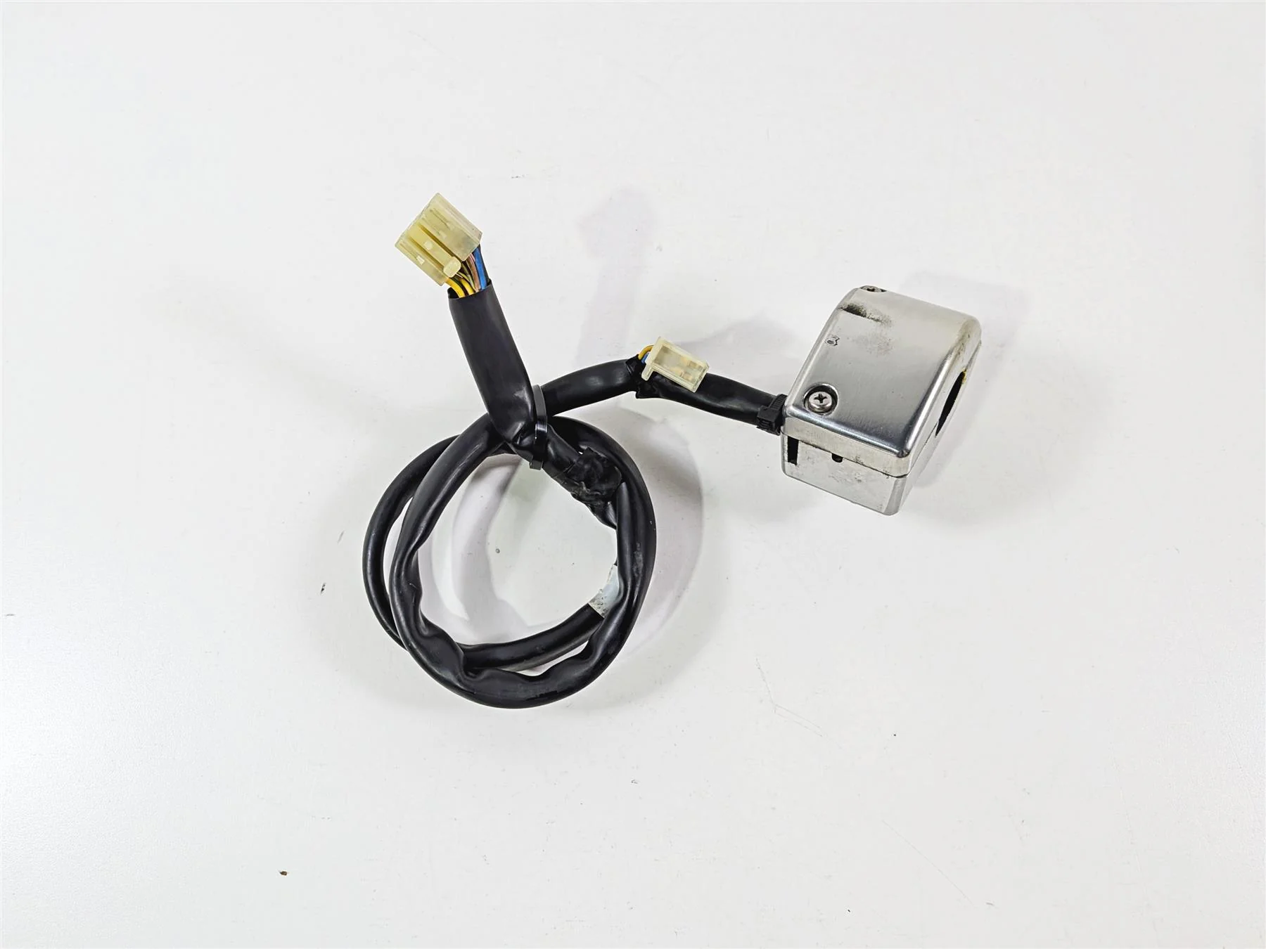 2006 Yamaha XVZ1300 Royal Star Left Hand Light Control Switch 1D6-83973-00-00 - Image 5