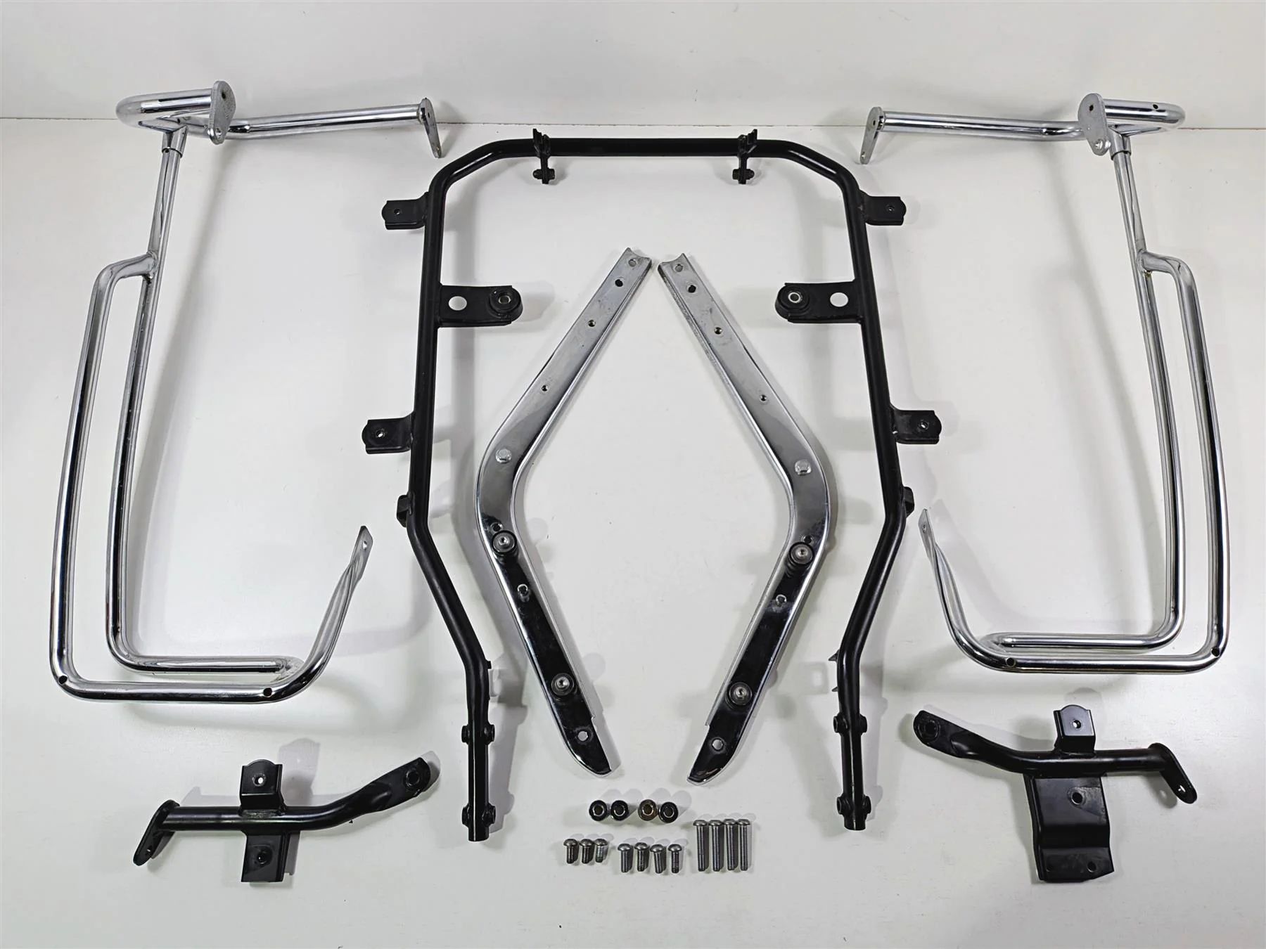 2006 Yamaha XVZ1300 Royal Star Left Right Saddlebag Holder Set 4XY-2841K-00-00