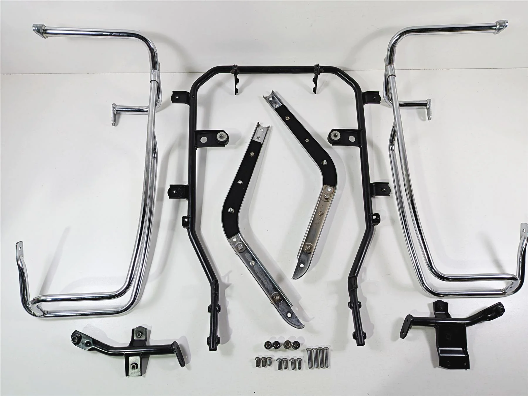 2006 Yamaha XVZ1300 Royal Star Left Right Saddlebag Holder Set 4XY-2841K-00-00 - Image 6