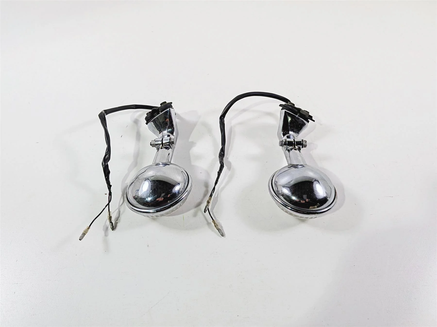 2006 Yamaha XVZ1300 Royal Star Rear Blinker Turn Signal 1D6-83340 1D6-83340-01 - Image 6