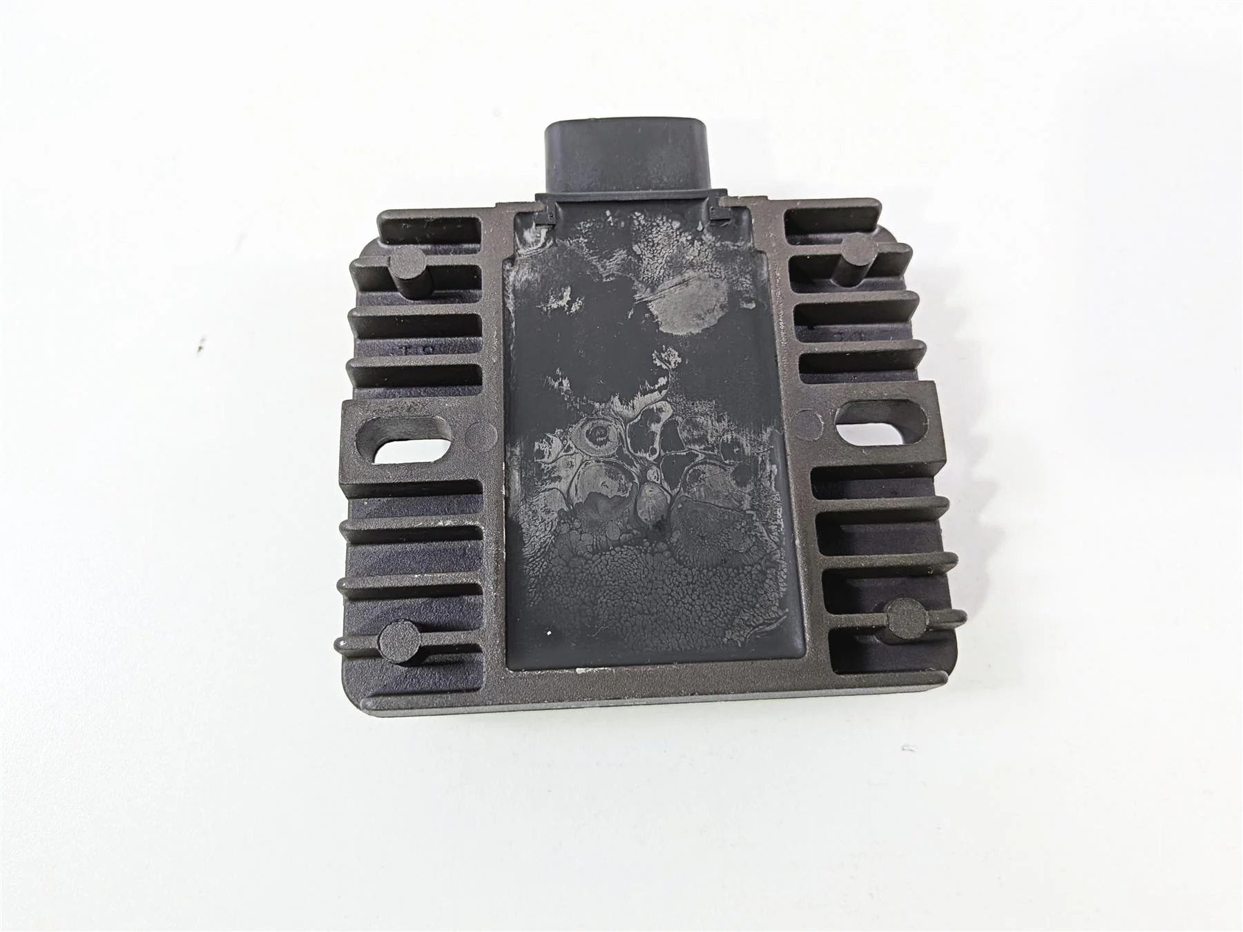 2006 Yamaha XVZ1300 Royal Star Rectifier Voltage Regulator 4XY-81960-00-00 - Image 7