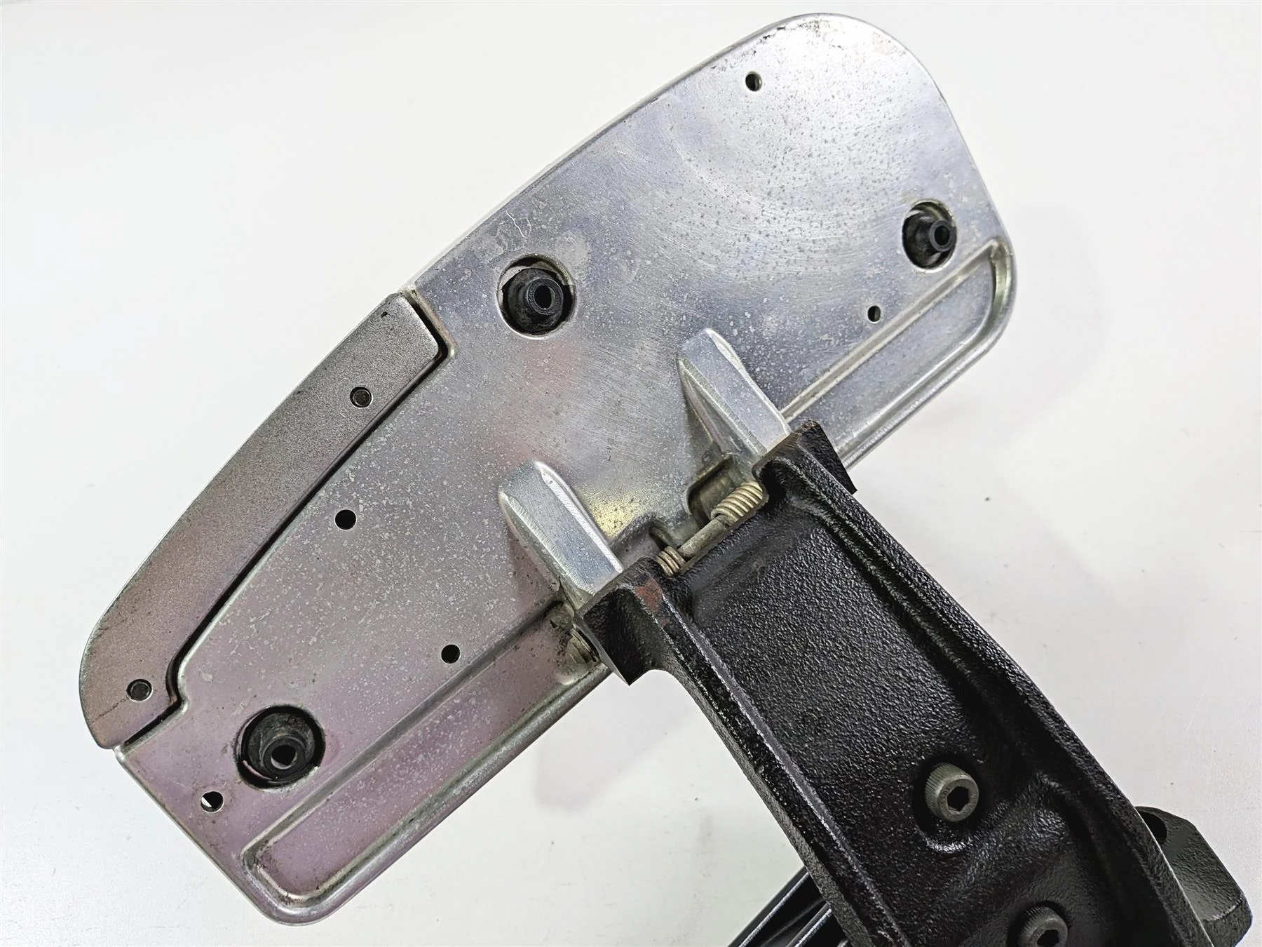 2006 Yamaha XVZ1300 Royal Star Right Floor Board & Brake Pedal 4XY-27420-10-00 - Image 13