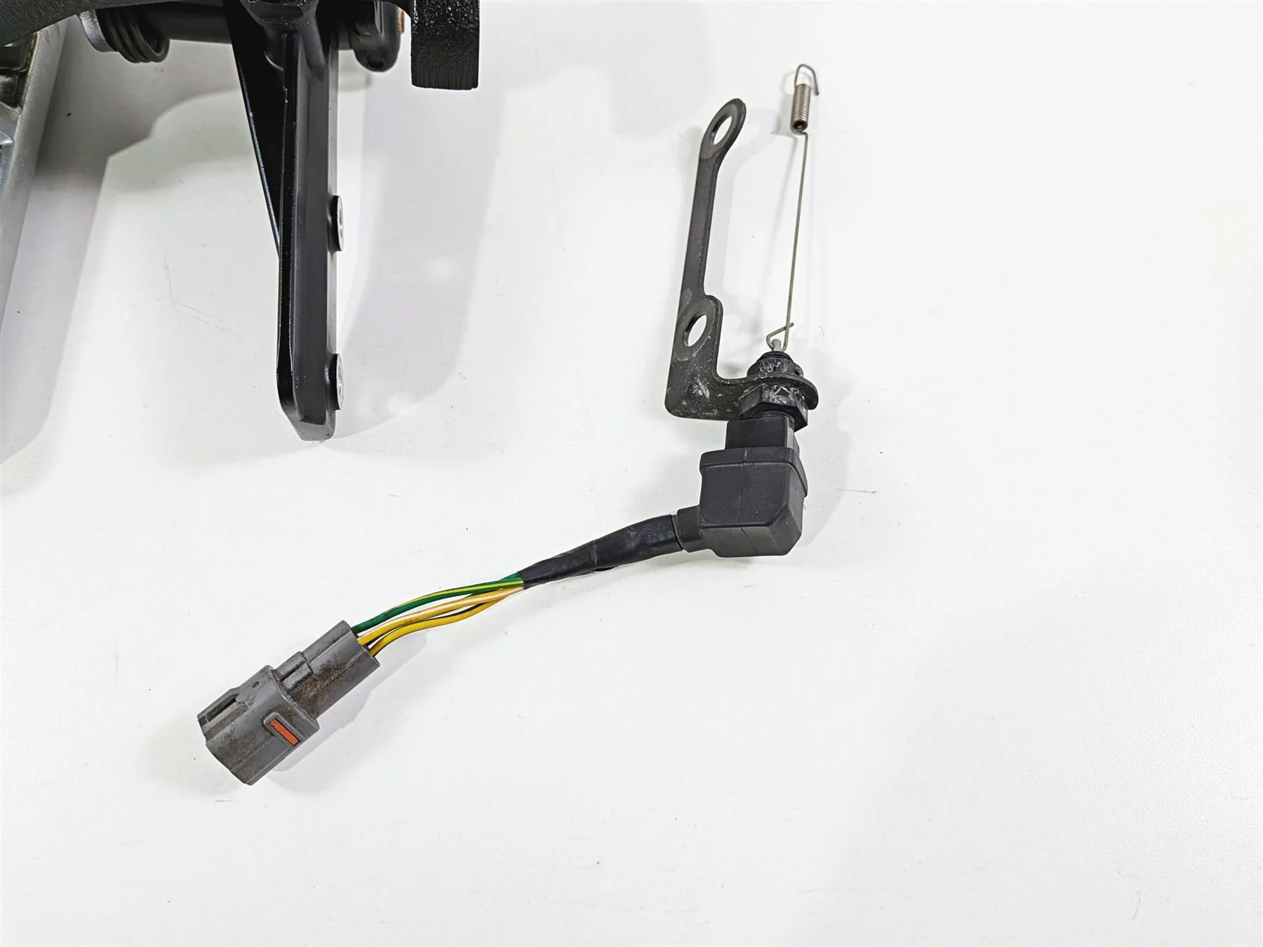 2006 Yamaha XVZ1300 Royal Star Right Floor Board & Brake Pedal 4XY-27420-10-00 - Image 6