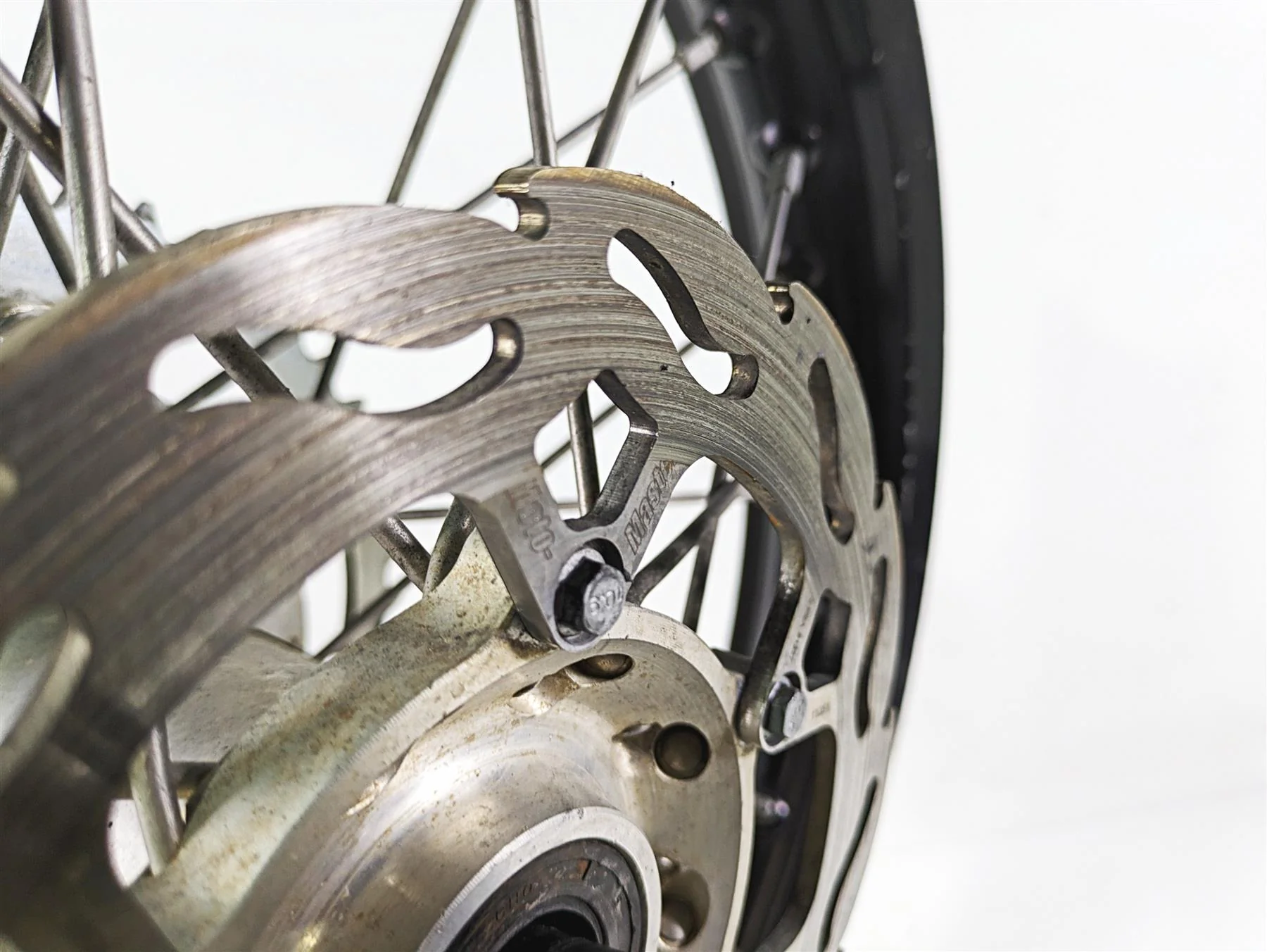 2007 2008 Husaberg F550 Rear Wheel Rim Excel 18x2.15 80010001444 - Image 9